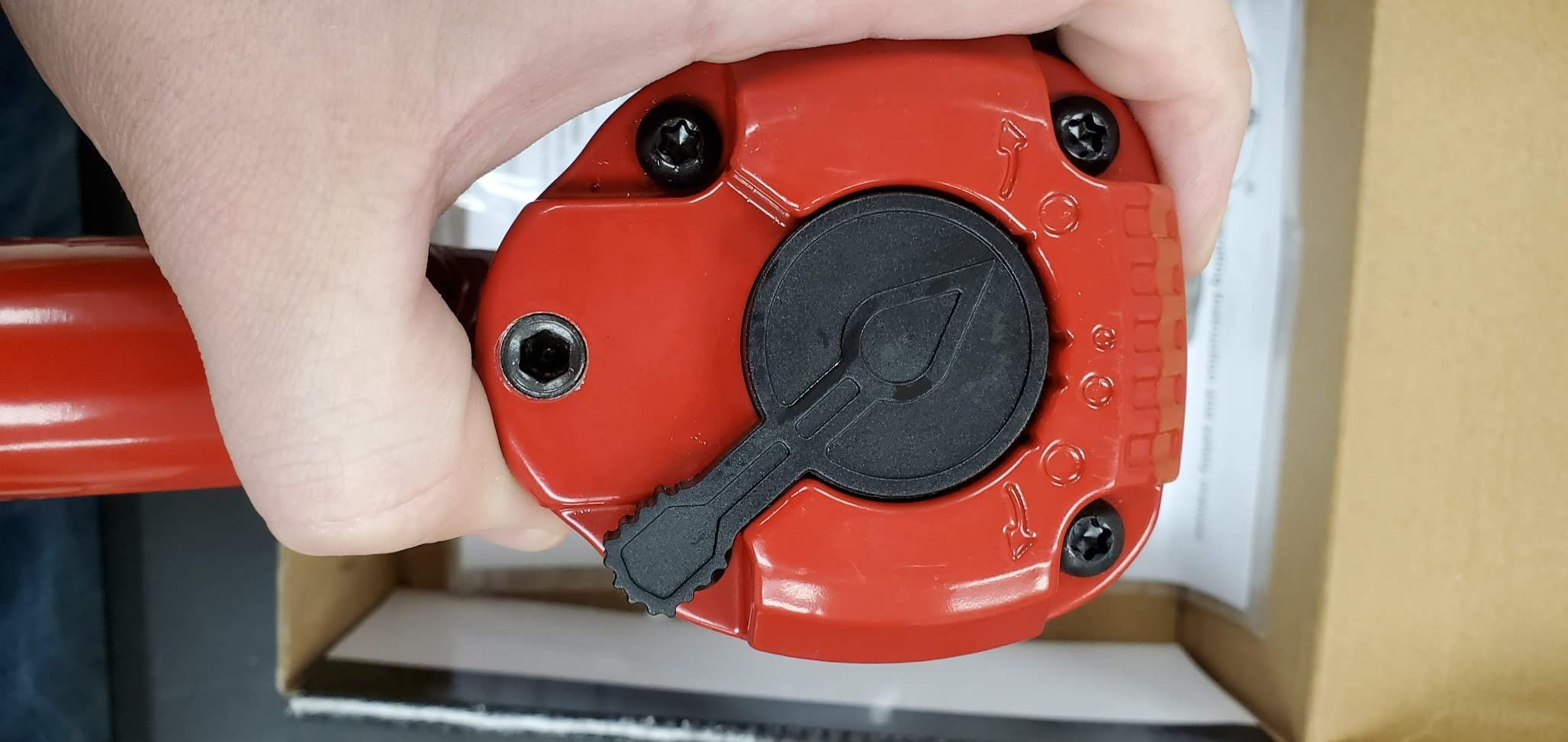 AEROPRO TOOLS 1/2-Inch Aluminum Air Impact Wrench (A398) | Twin Hammer with 1380FT-LB Max Loosening Torque, Pneumatic Impact Gun, for Auto Repair, Tire Shop customer photo 2
