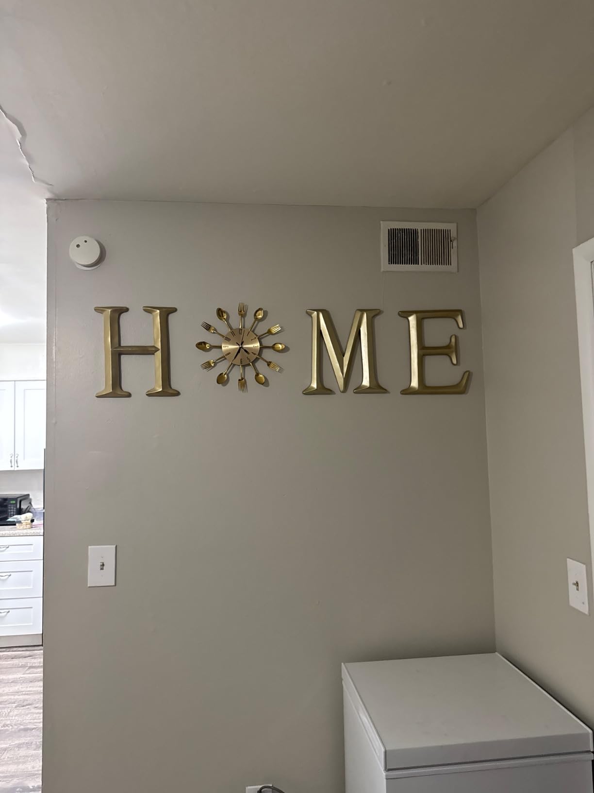 Kitchen Metal Copper Wall Clocks with Spoons and Forks 3D Removable Modern Creative Cutlery Kitchen Spoon Fork Wall Clock for Great Home Decor and Nice Gifts (Copper-40CM) customer photo 2