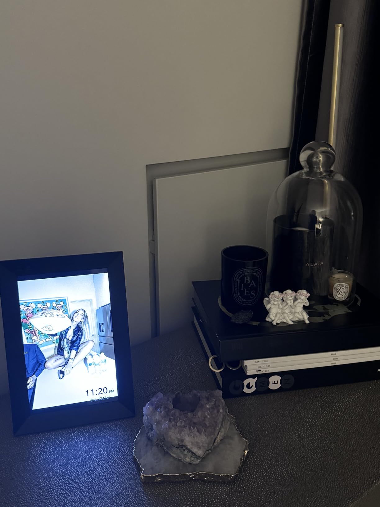 Nixplay Digital Touch Screen Picture Frame with WiFi - 10.1
