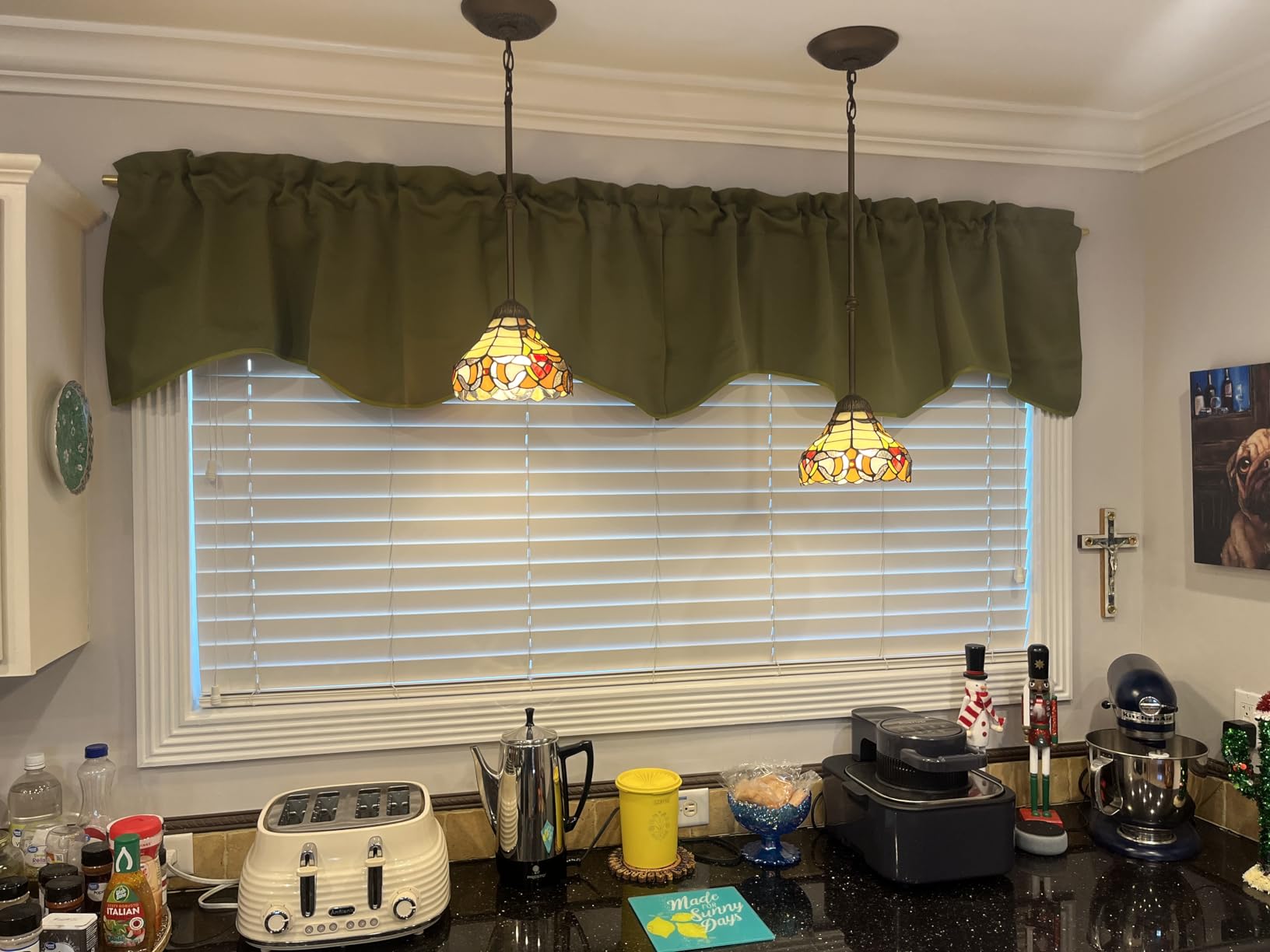 NICETOWN Window Blackout Valances for Kitchen, Elegant Scalloped Curtain Valances Room Darkening Draperies Window Topper for Living Room/Thanksgiving, 52