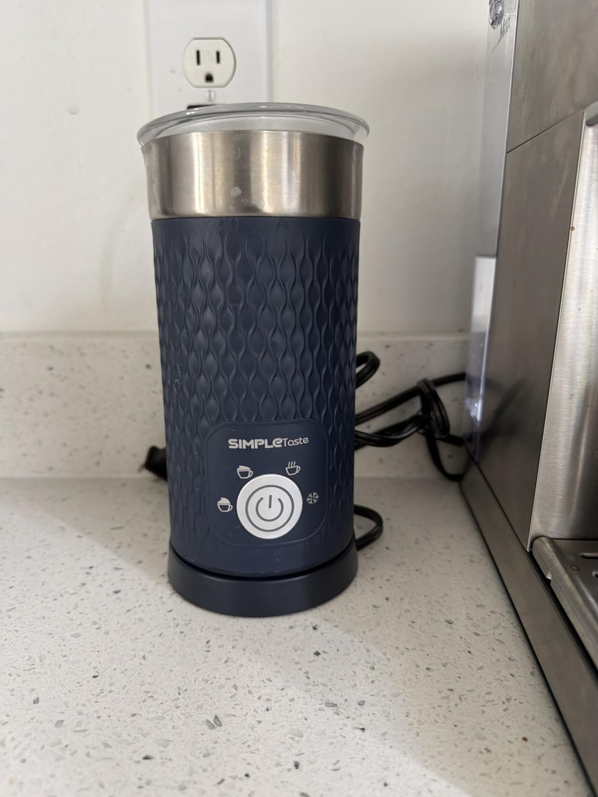 SIMPLETASTE Milk Frother, 4-in-1 Electric Automatic Milk Steamer, Blue | Warm and Cold Foam Maker and Milk Warmer for Latte, Macchiato, Cappuccino, Hot Chocolate customer photo 1