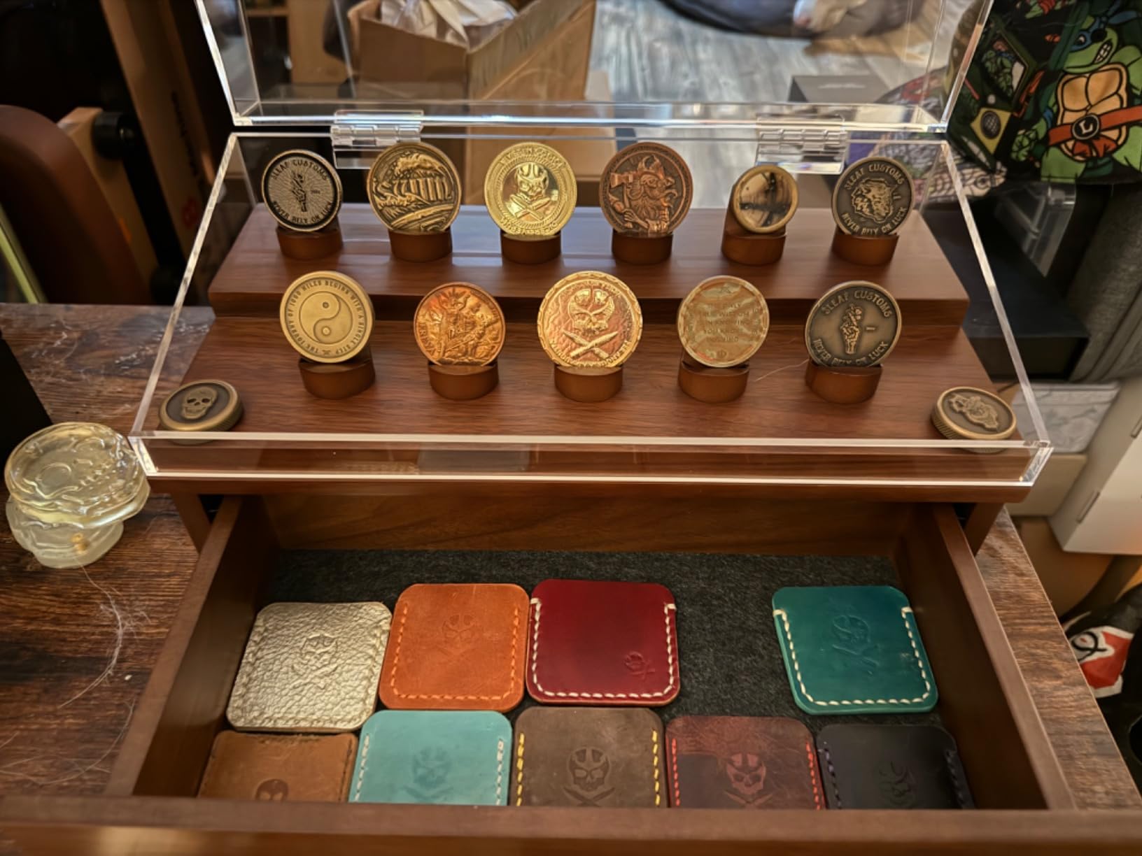 Holme & Hadfield 30 Coin Wooden Challenge Coin Display Case with Drawer customer photo 2