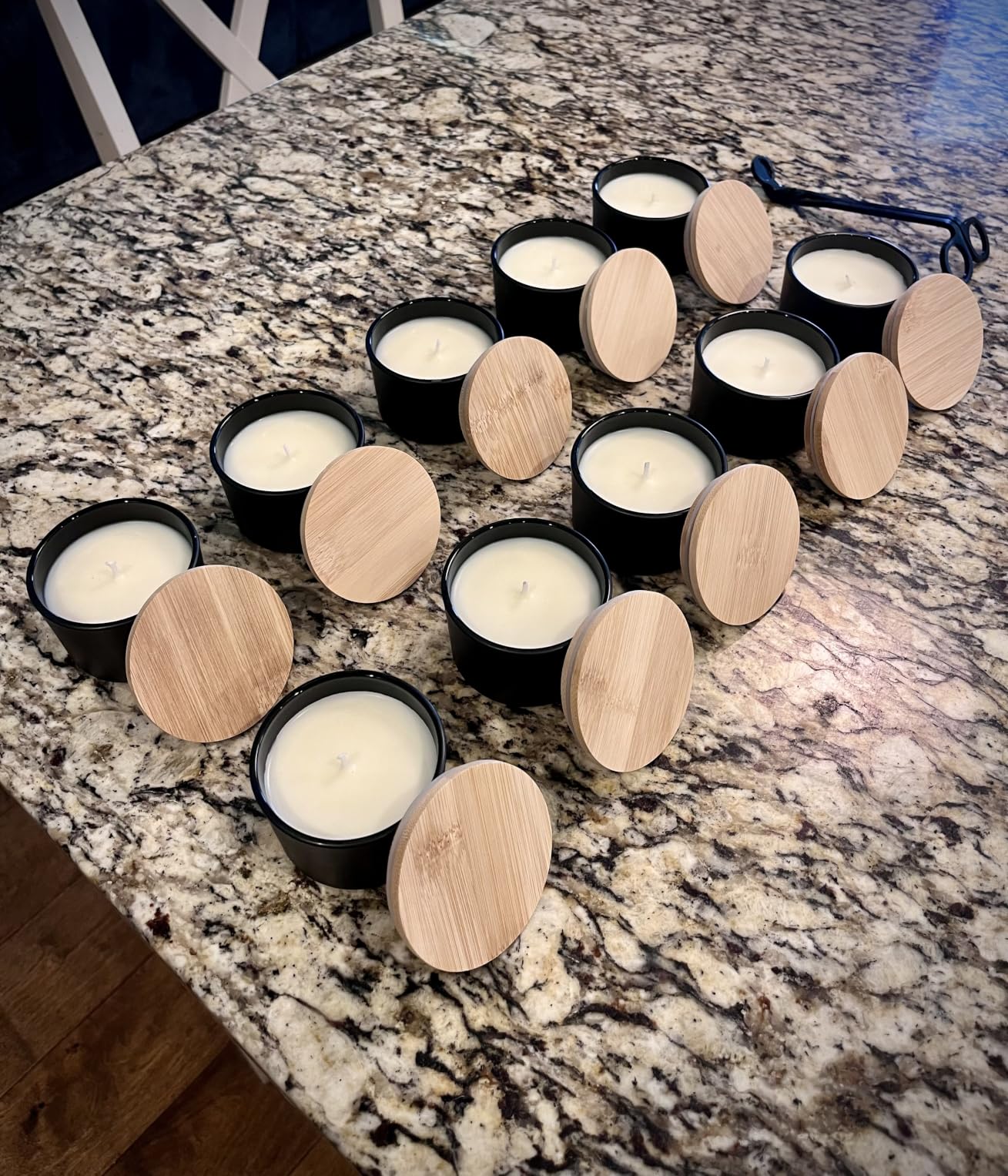 Hearth & Harbor Organic Candle Wax, Pure Soy Wax for Candle Making, 10 lbs | All-Natural Candle Making Supplies, Beeswax-Free, Paraffin-Free, Soy Wax Flakes Perfect for Candles, Tealights and Melts customer photo 2
