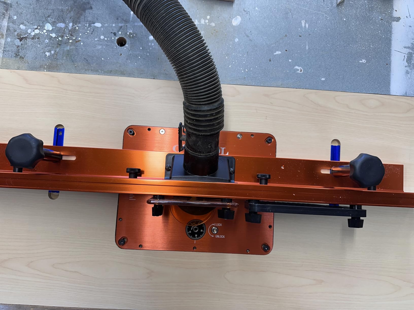 O'SKOOL Router Lift System for 3-1/2 Inch Diameter Motors | 3/8 Inch Solid Aluminum Router Plate, 5 Insert Rings, 3 Inch Height Adjustment, 10 Leveling Set Screws, RTS05 customer photo 2