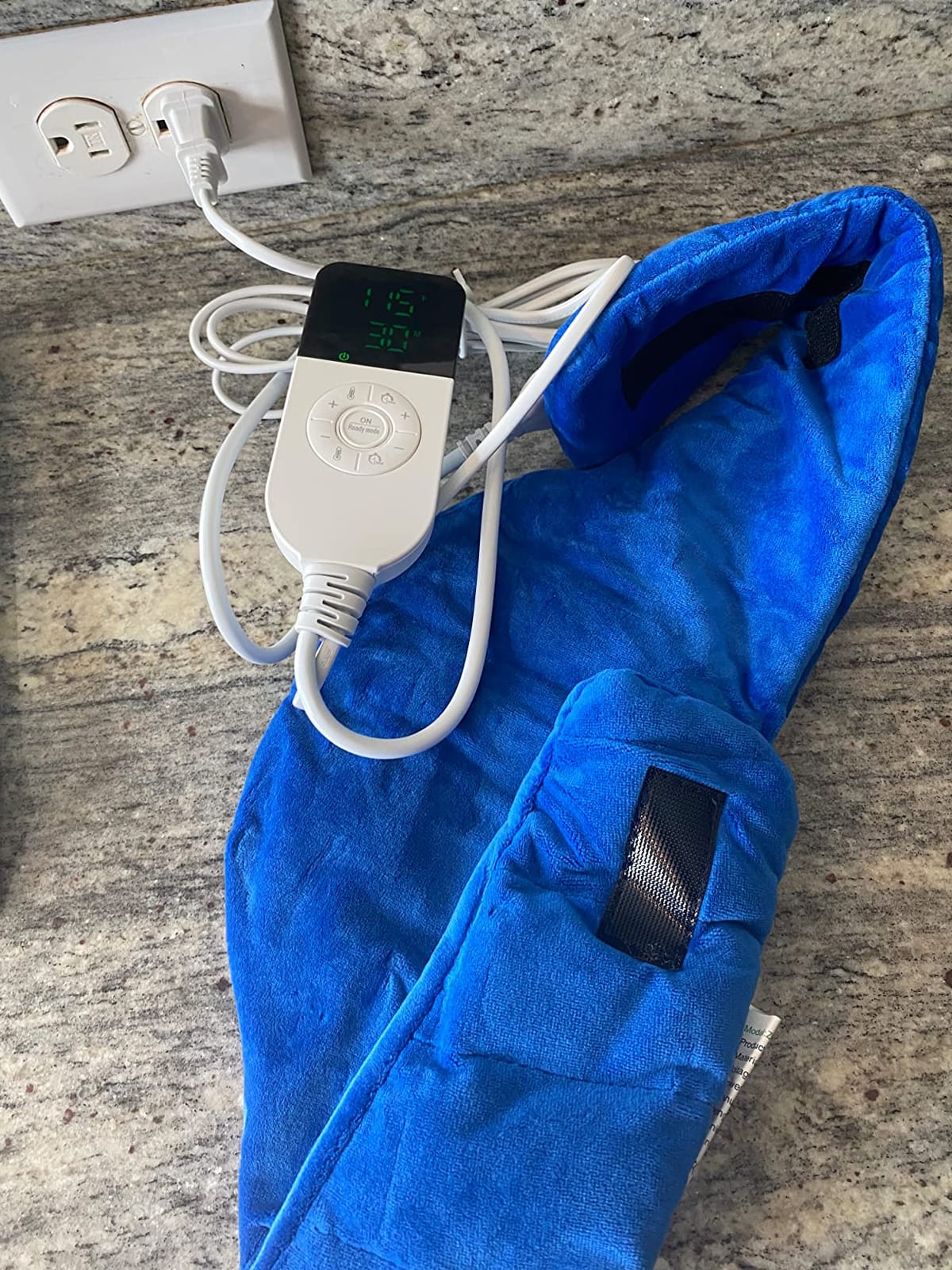 JOBYNA Neck Heating Pad, Hands-Free Electric Heated Neck Wrap for Neck Pain Relief, Upgraded Fast Neck Heat Pad, 10-90min Timer with Countdown, 86-158℉ Adjustable Temperature (Universal Size) customer photo 2