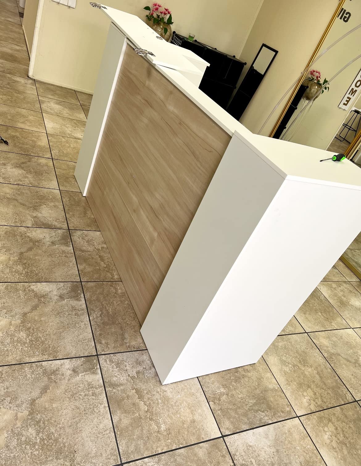 Large Reception Desk with Counter, Retail Counter with Private Lockable Storage & Adjustable Shelves, for Salon Reception Room Checkout Office, Natural and White (70.9