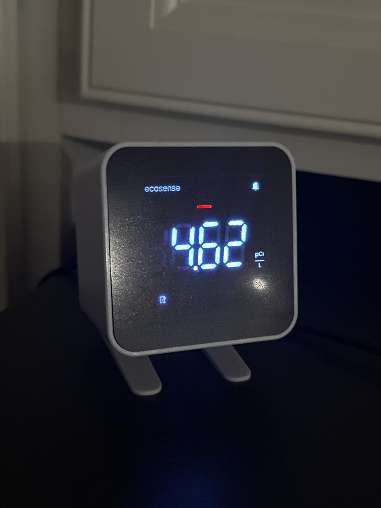 Ecosense Digital Radon Detector for Home, Plug-in, Display, EB100 | 10-Minute Measurement Updates, Real-Time, Short & Long-Term Radon Monitoring, Easy Setup, No Smartphone Required customer photo 1