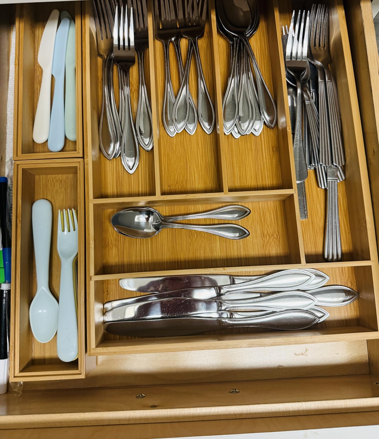 VeyFey Bamboo Drawer Organizer, Stackable Utensil Organizer for Kitchen, Bamboo Storage Box Wood Silverware Tray for Drawer 15