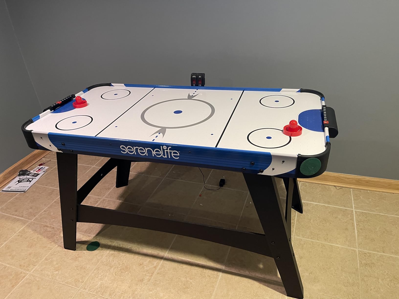 SereneLife 58in Powered Air Hockey Table Upgraded 700mA 12v 2X Powerful Motor, 4 Player 4 Pucks 2 Pushers, Full-Size Arcade Style, Inline Power Switch and Battery Free Digital LED Score Board customer photo 1