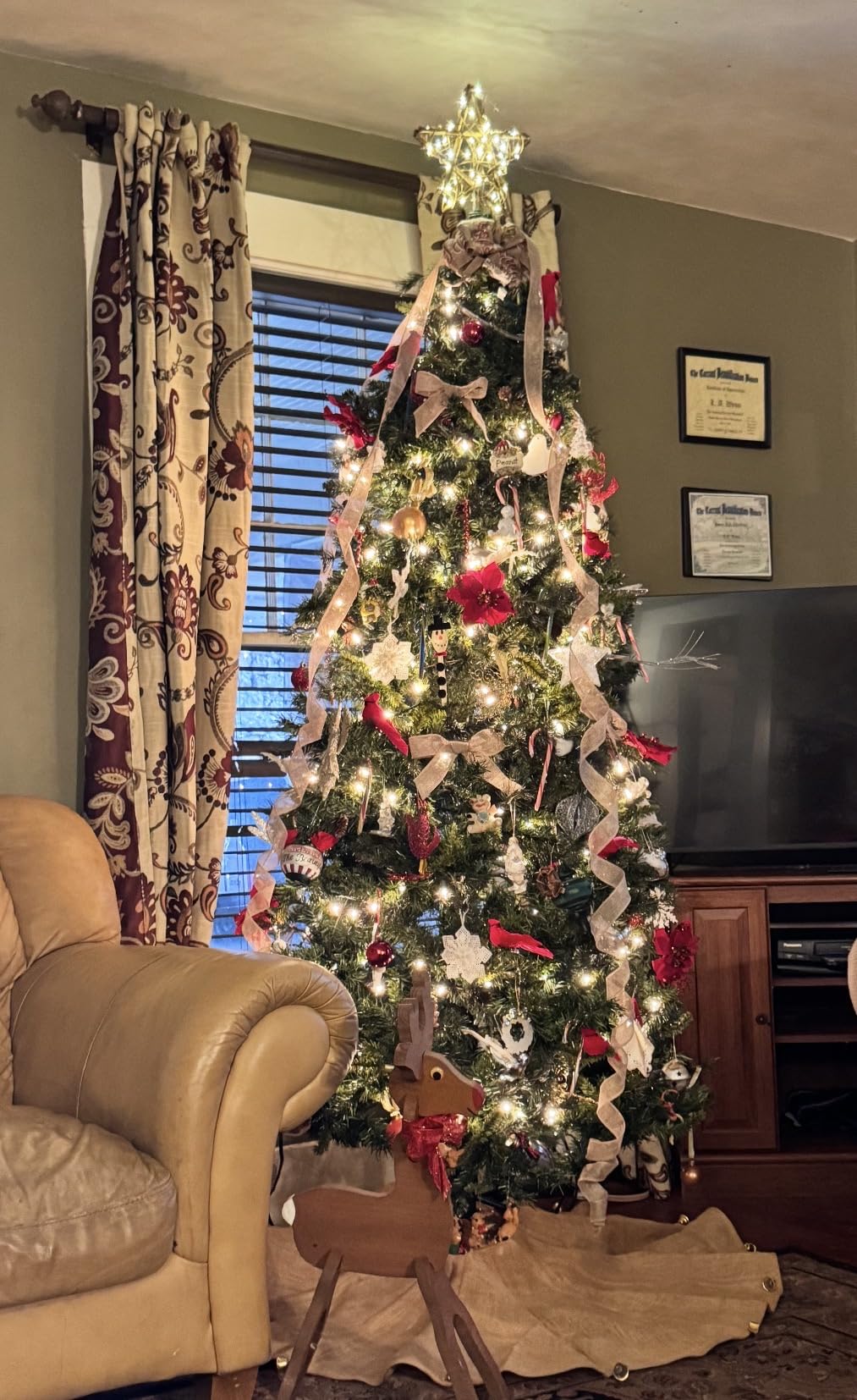 Rattan Natural Star Christmas Tree Topper - Rustic Farmhouse Xmas Treetop with 50 Warm LED Lights for Indoor Christmas Tree Decorations Holiday Seasonal Decor customer photo 1