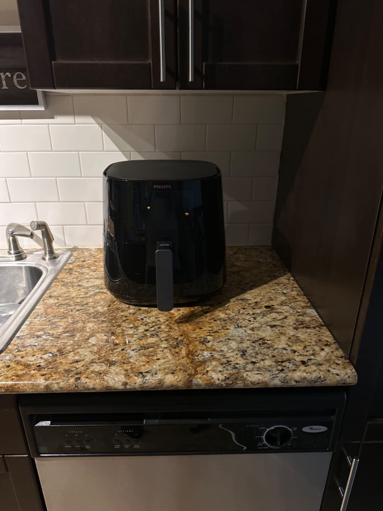 Philips Essential Connected XL 2.65lb/6.2L Capacity Digital Airfryer with Rapid Air Technology, Wi-Fi Connected (HomeID App), Alexa Compatible, Black - HD9280/91 customer photo 1