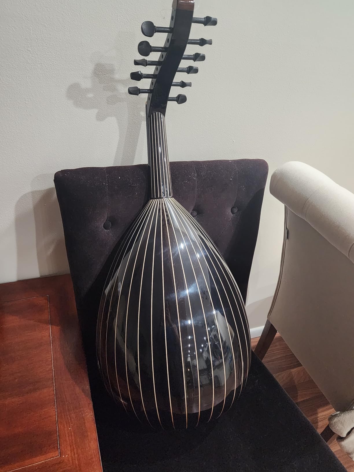 Handmade Arabic Oud made of Selected Walnut with Bone Nut, with Case & Strings, Built-in Pickup customer photo 1