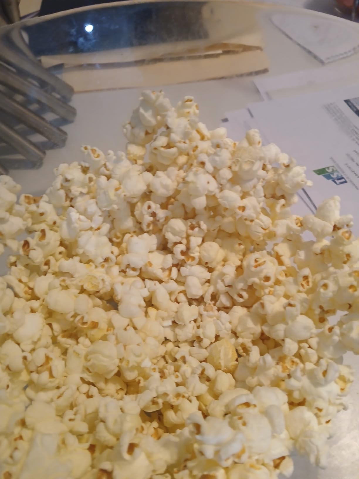 Presto 04867 PopLite Plus Hot Air Popcorn Popper customer photo 1