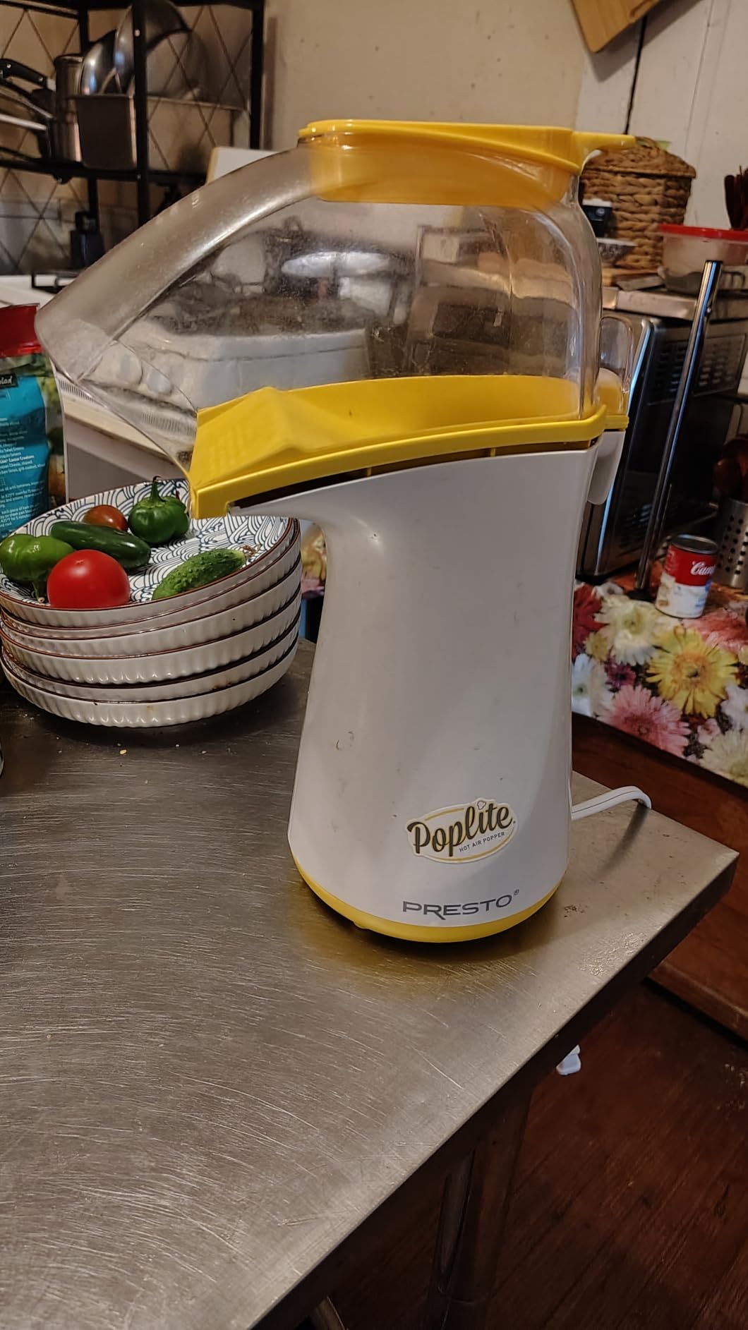 Presto 04867 PopLite Plus Hot Air Popcorn Popper customer photo 2