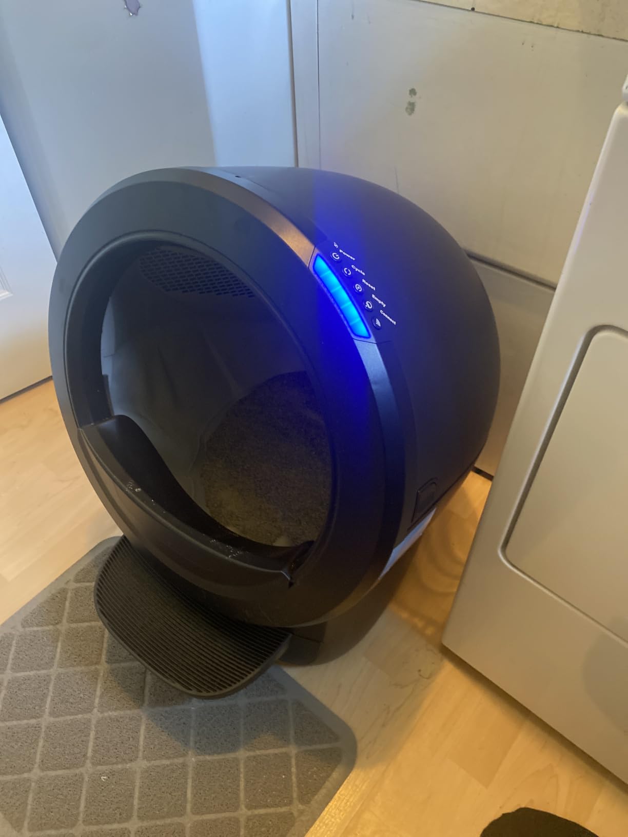 Litter-Robot 4 with Step & Fence by Whisker, Black | Automatic, Self-Cleaning Cat Litter Box customer photo 2