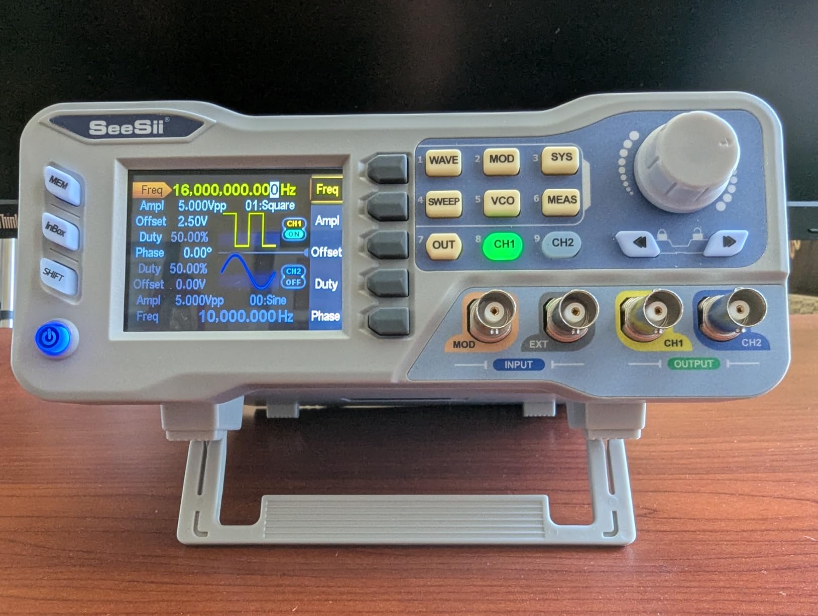 SEESII Dual-Channel DDS Signal Generator Counter 80MHz, Arbitrary Waveform, Professional Function Generator, High Precision 275MSa/s, Frequency Meter, 0-359.99 Degree Phase Adjustment & APP Control customer photo 1