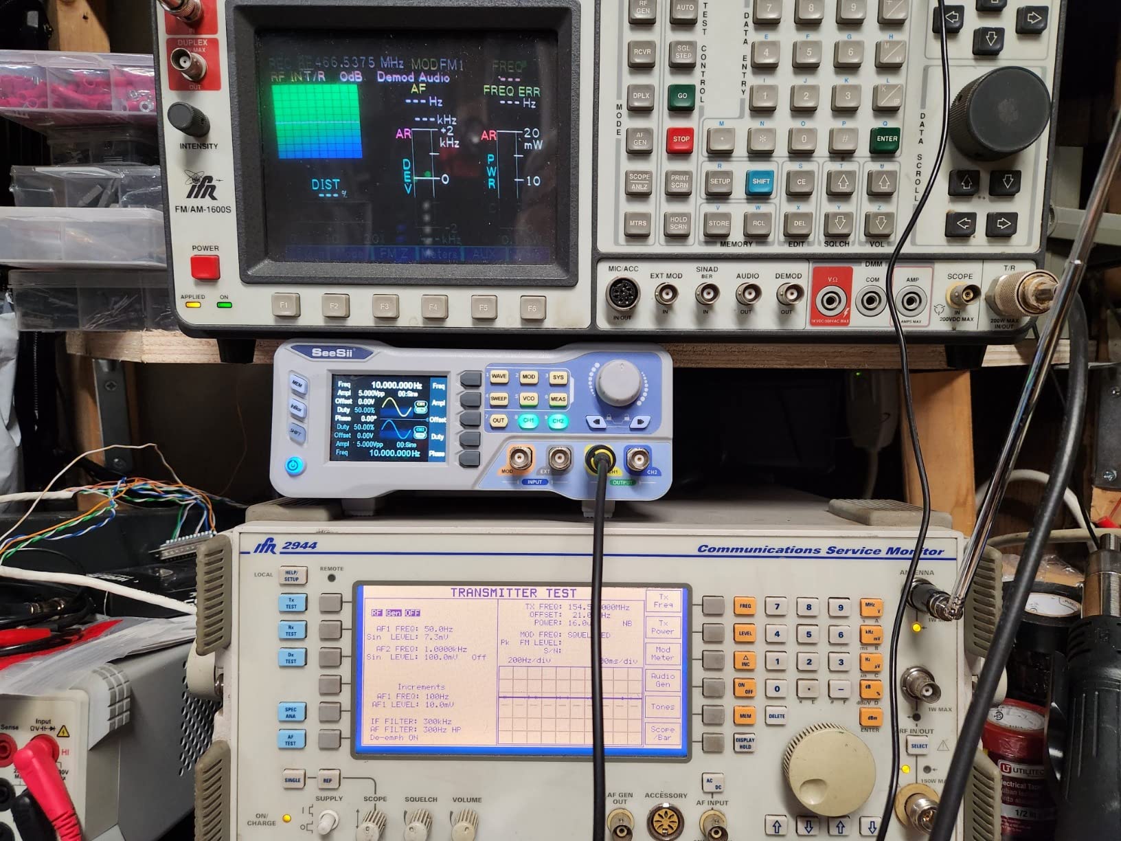 SEESII Dual-Channel DDS Signal Generator Counter 80MHz, Arbitrary Waveform, Professional Function Generator, High Precision 275MSa/s, Frequency Meter, 0-359.99 Degree Phase Adjustment & APP Control customer photo 2