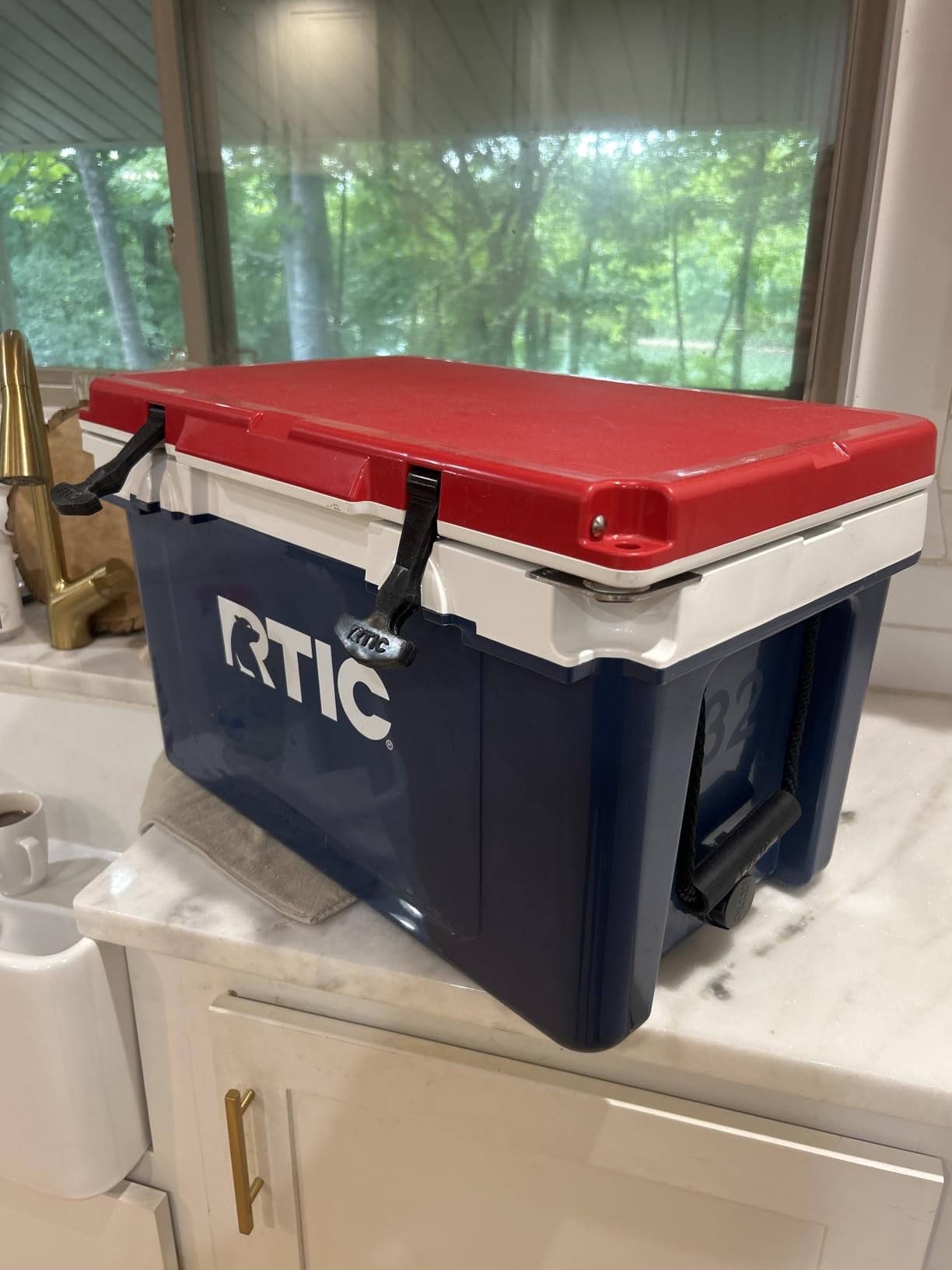 RTIC 32 QT Ultra-Light Hard Cooler | Portable Hard Ice Chest Box for Beach, Drinks, Camping, Picnic, Fishing, Boat, Barbecue, 30% Lighter Than Rotomolded customer photo 1
