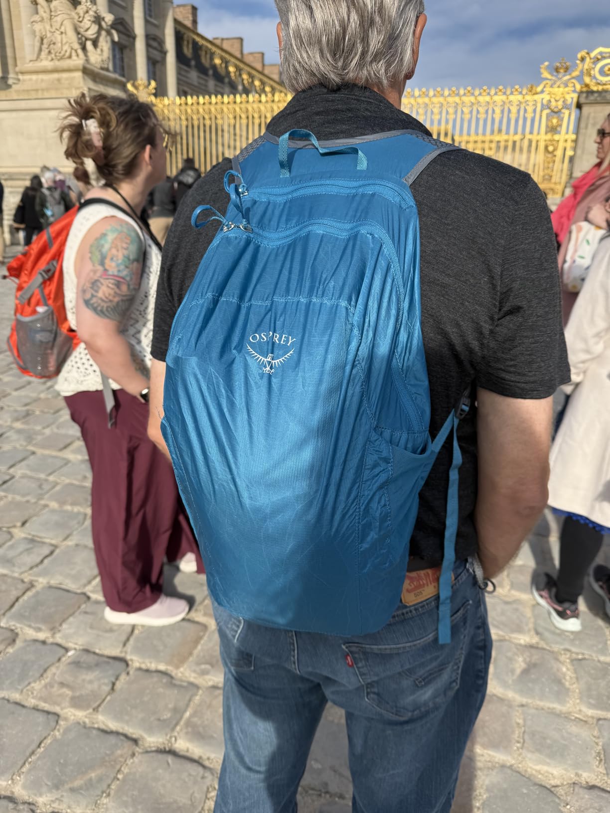 Osprey Ultralight Collapsible Stuff Pack - Lightweight, Packable Travel Backpack - Extra Bag For Travel and Every Day - 18 L Capacity Daypack to Expand Luggage, Black customer photo 2