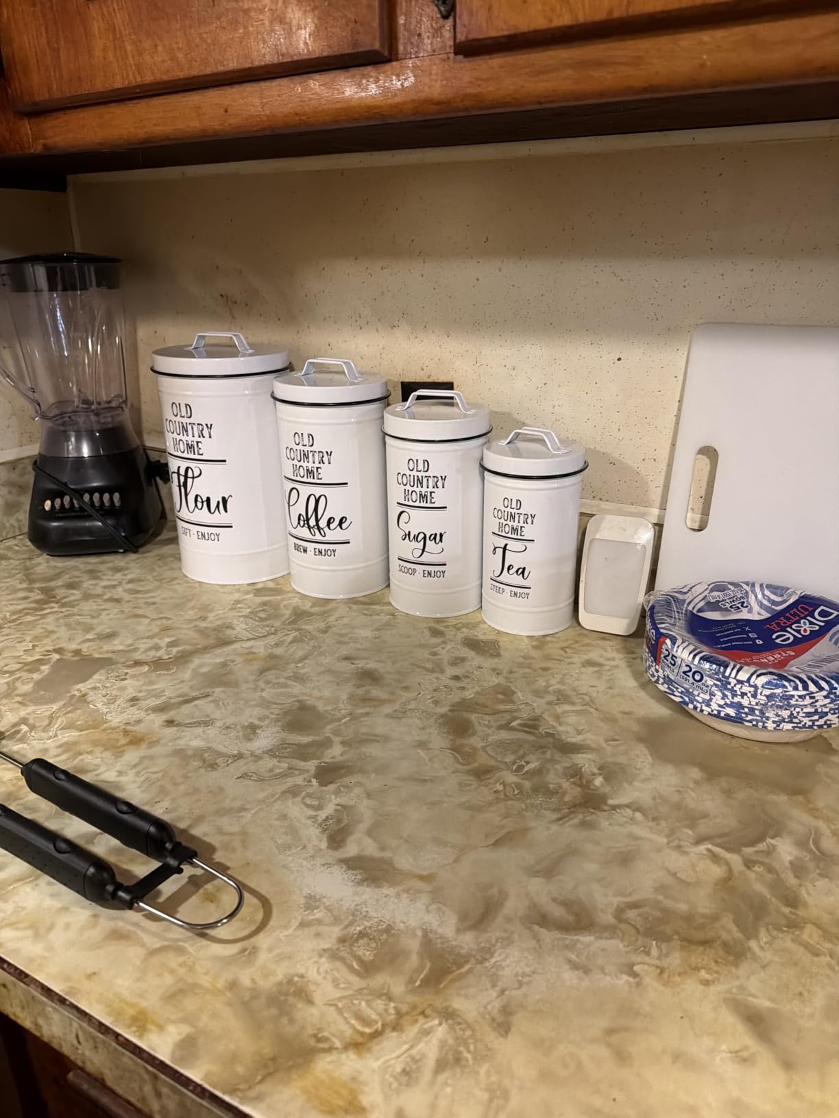 DAYYET Canisters Sets for the Kitchen, Airtight Kitchen Canisters for Countertop, Flour and Sugar Containers, Tea Coffee Sugar Canister Set, Coffee Bar Decor and Accessories, Set of 4, White customer photo 1