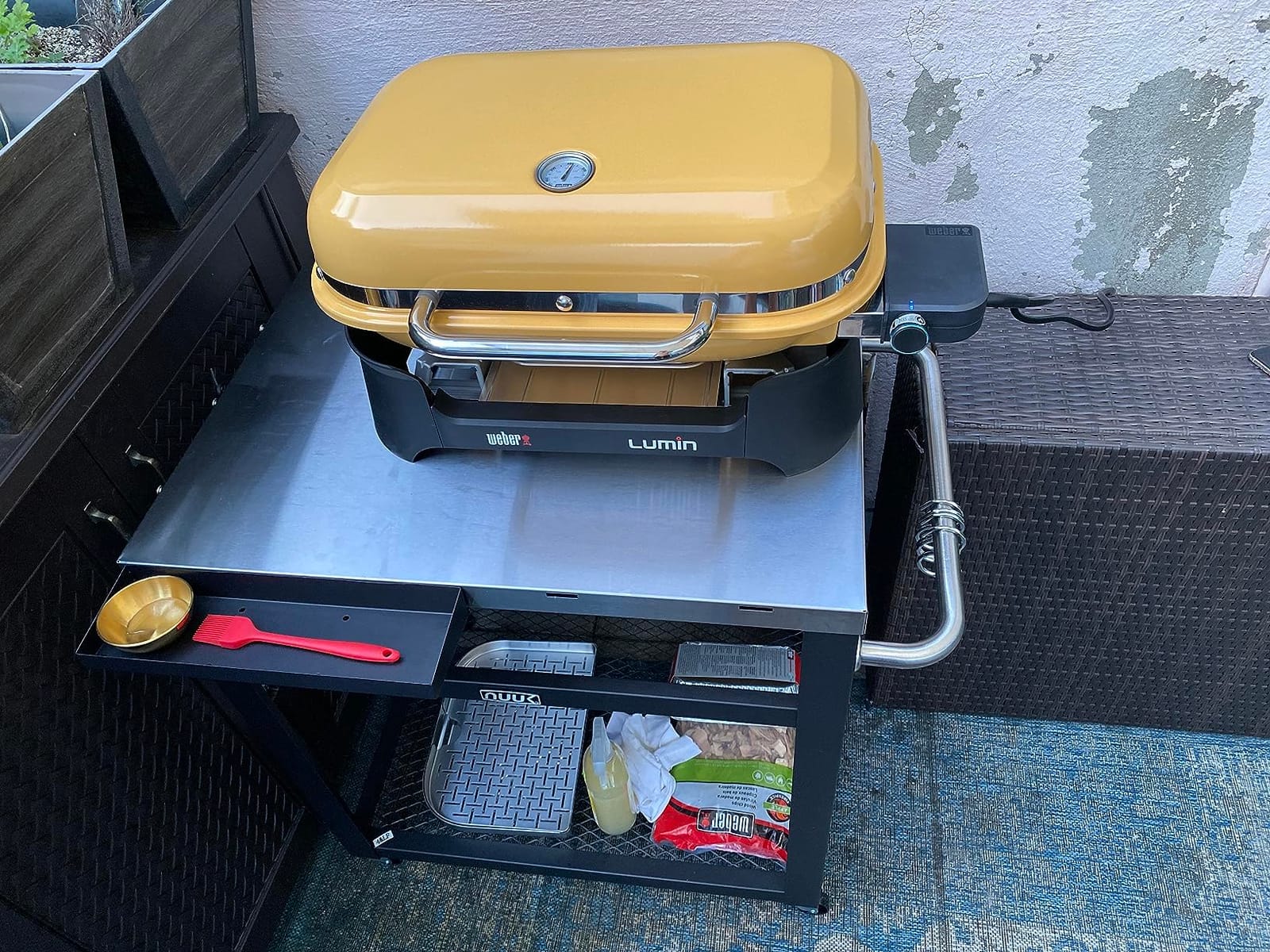 Weber Lumin Compact Portable Electric Grill, Black - Lightweight BBQ Grill for Small Spaces Such as City Patios and Balconies, Portable and Convenient, Camping Grill customer photo 2