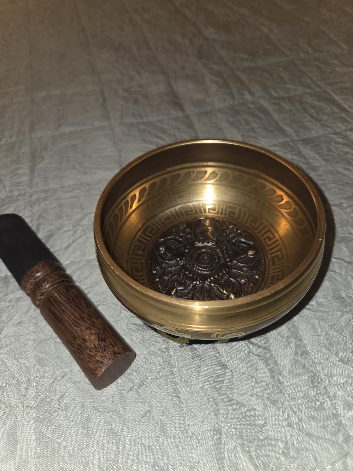 Hihealer Tibetan Singing Bowls, Large Authentic Meditation Sound Bowl | Handcrafted Bronze Singing Bowls, Nepal Chakra Bowls Set, Healing Spiritual Gifts for Women customer photo 2
