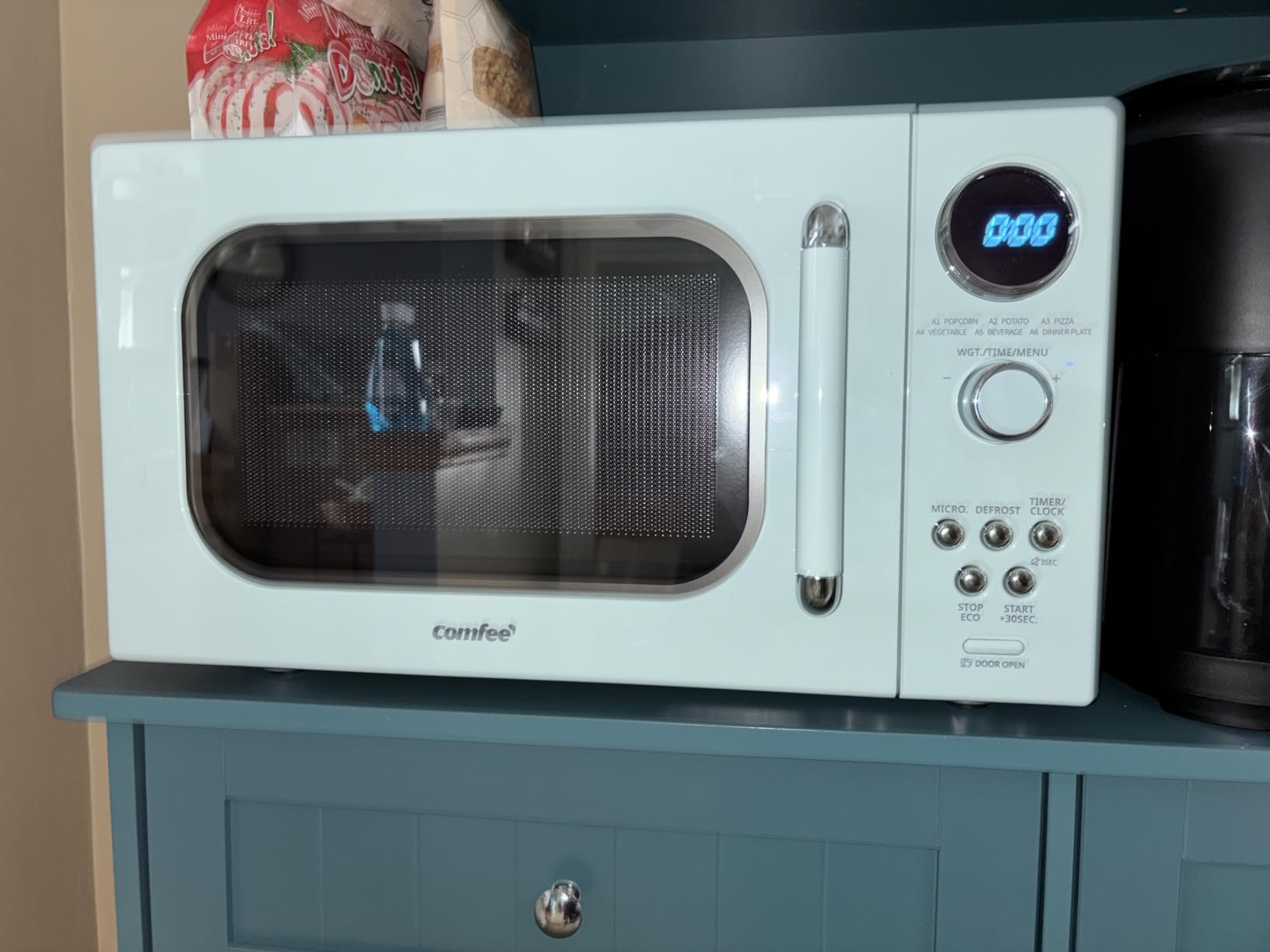 COMFEE' Countertop Microwave Oven 0.7 Cu.Ft, 700W, Black, Child Lock | 11 Power Levels, Multi-stage Cooking, Weight/Time Defrost, Memory Function, for Apartment, Dorm, Office customer photo 2