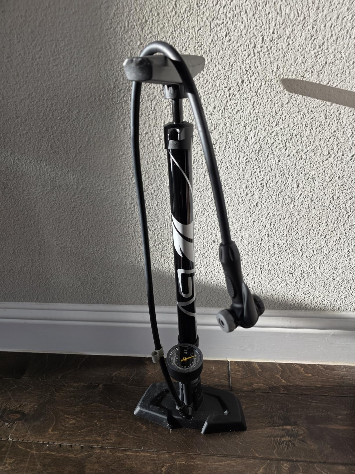 BV Bicycle Pump Durable Bike Floor Pump 17/24 inch Smart Valve Head, 160 psi customer photo 1