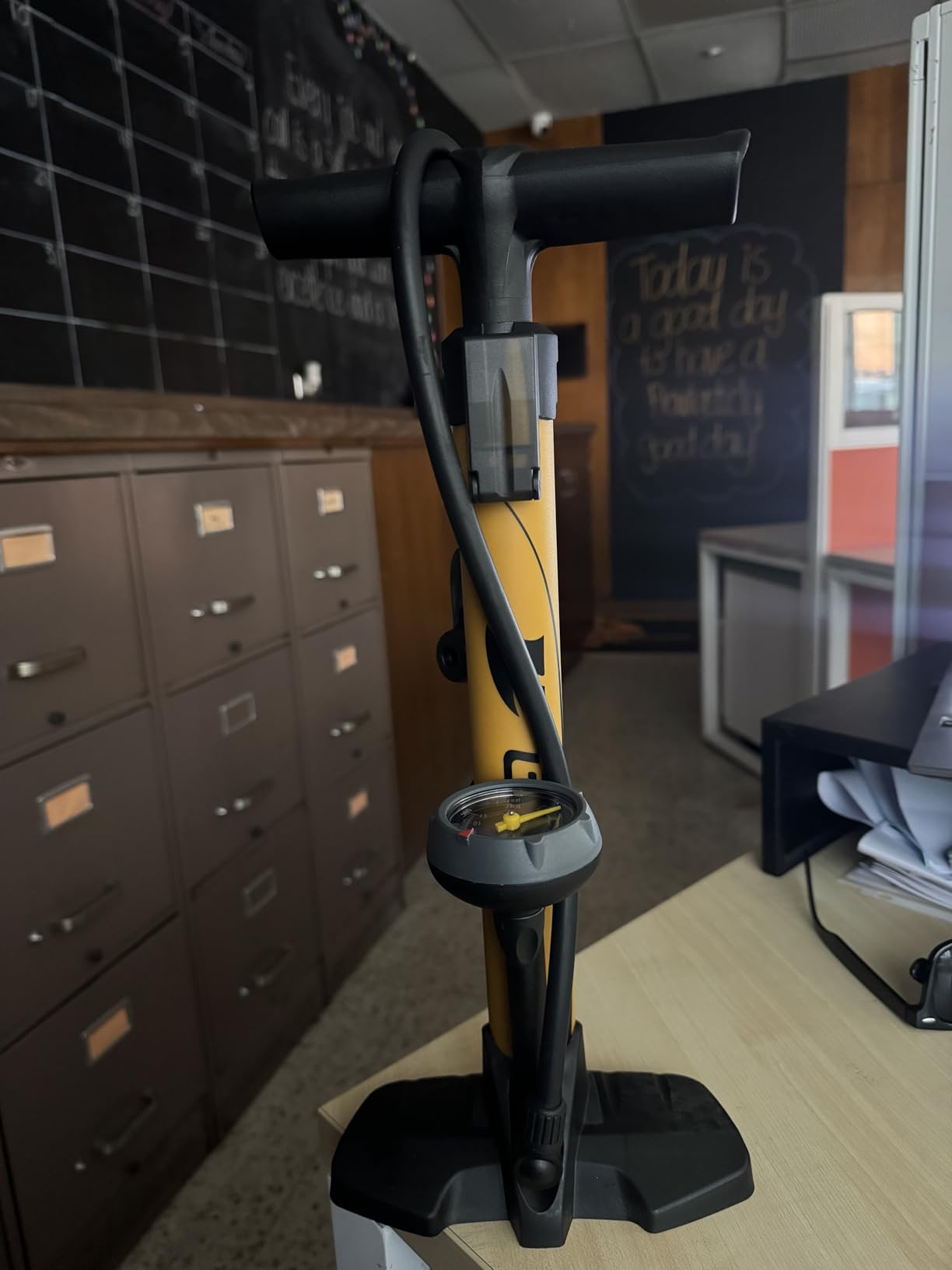 BV Bicycle Pump Durable Bike Floor Pump 17/24 inch Smart Valve Head, 160 psi customer photo 2