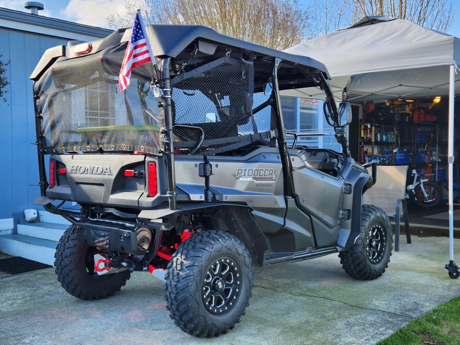 Hot Shot's Secret Gasoline Extreme Fuel Additive, 12 oz | Treats 20 gallons. Cleans fuel systems and injectors while restoring gasoline engine performance. customer photo 2