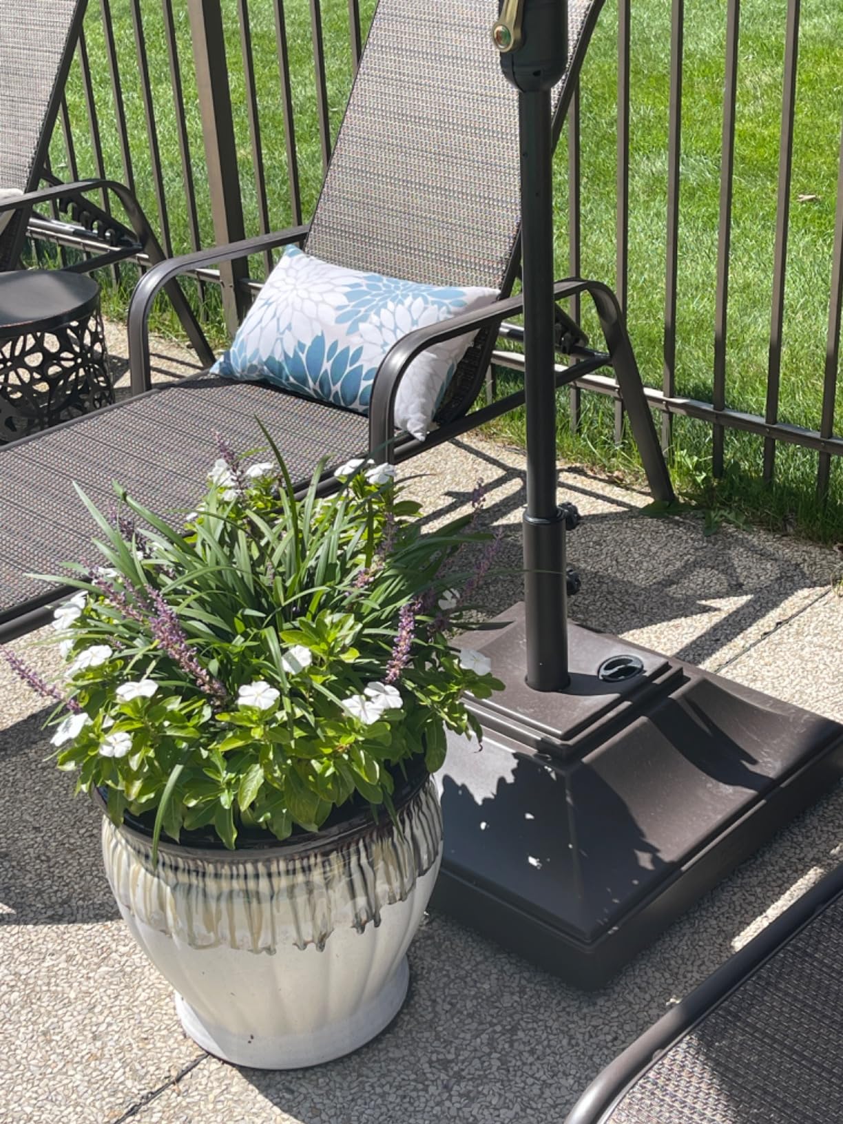 Best Choice Products Fillable Mobile Umbrella Base, Heavy Duty Base, Square Tiered Market Stand for Patio, Deck, Outdoor w/ 4 Wheels, 2 Locks, 2 Knobs, 120lb Capacity - Black customer photo 1