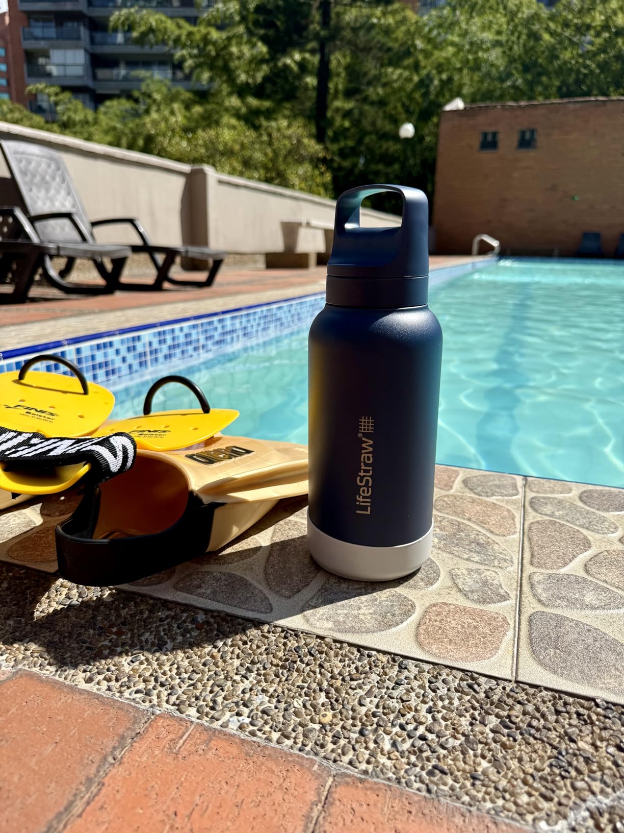 LifeStraw Go Series Insulated Steel Water Filter Bottle, 1 L, Polar White customer photo 2