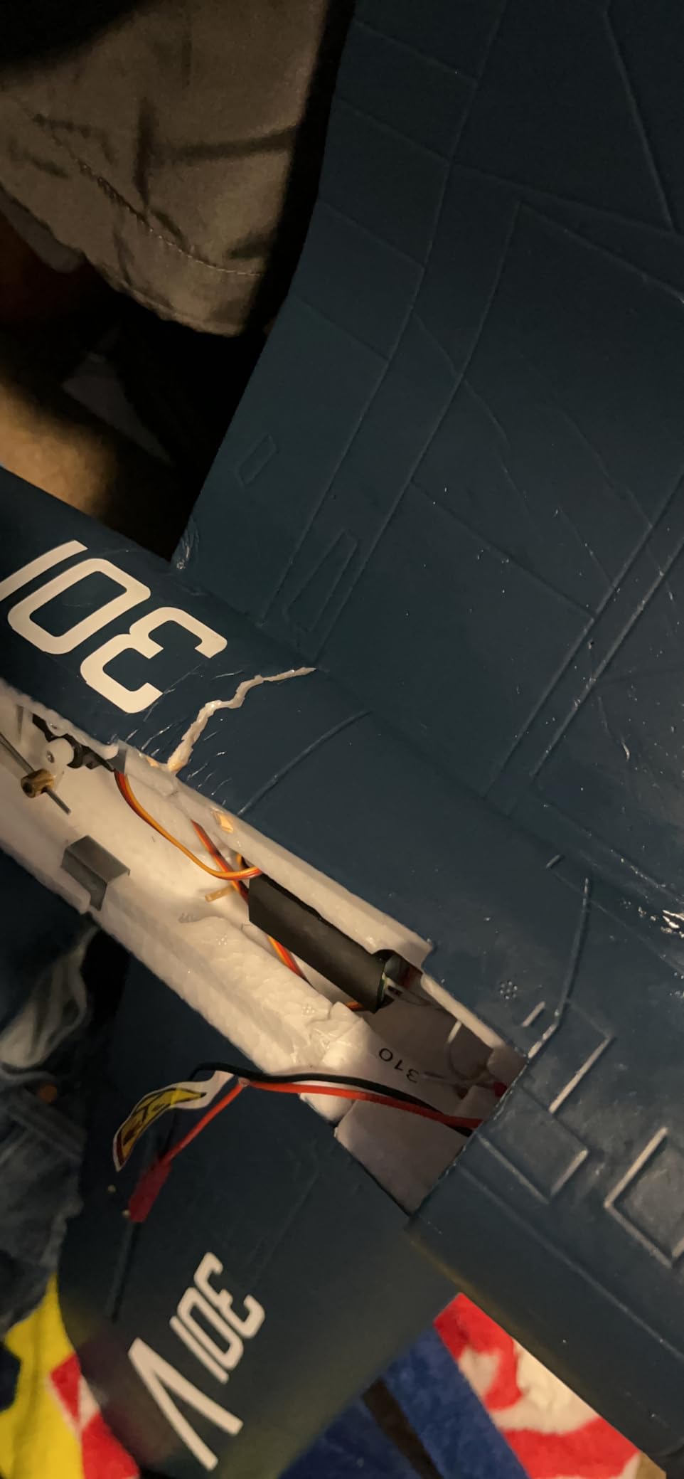 RC Plane F4U Corsair V2 800mm 4 Channel RTF (Including Transmitter, Receiver, Charger) Blue customer photo 2
