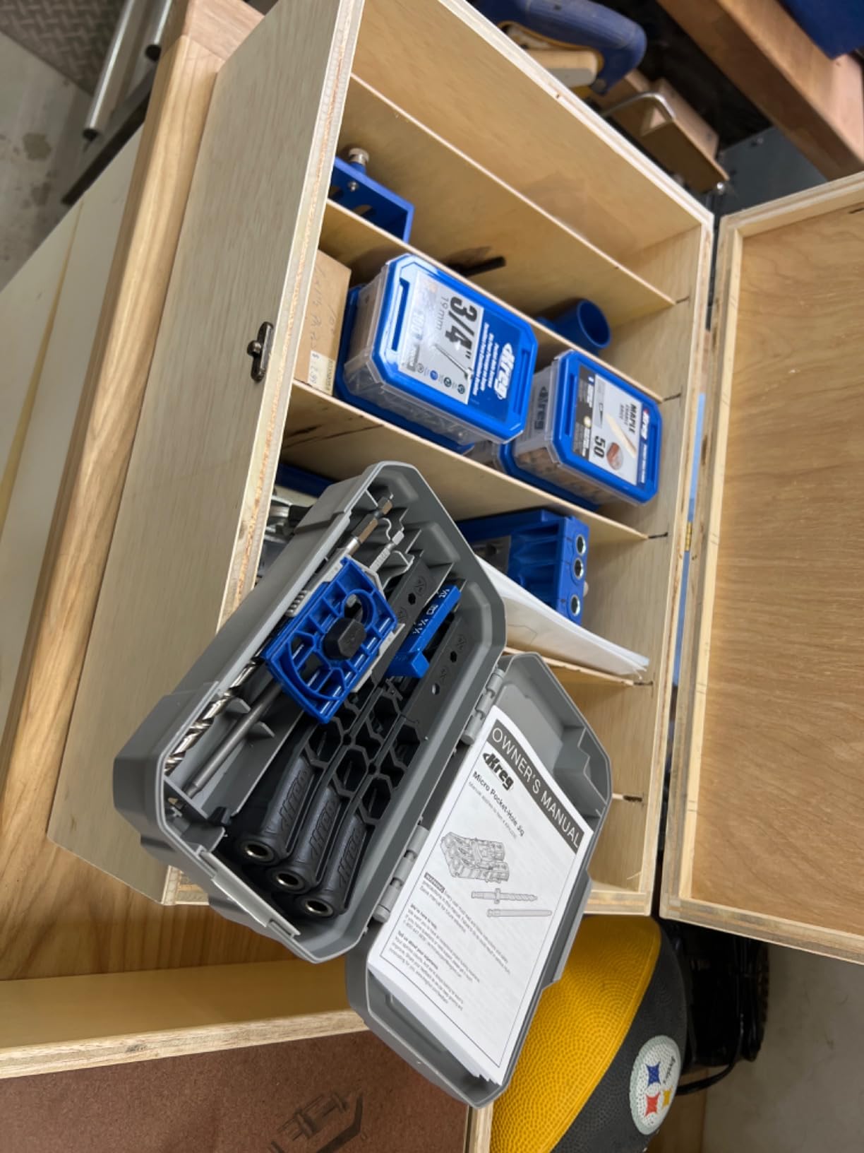 Kreg KPHJ230 - Kreg Pocket-Hole Jig Micro - Micro Jig for Thin Stock, Cabinets, Drawers & Repairs - 33% Smaller Holes - Create Micro Pocket Hole - For 1/2