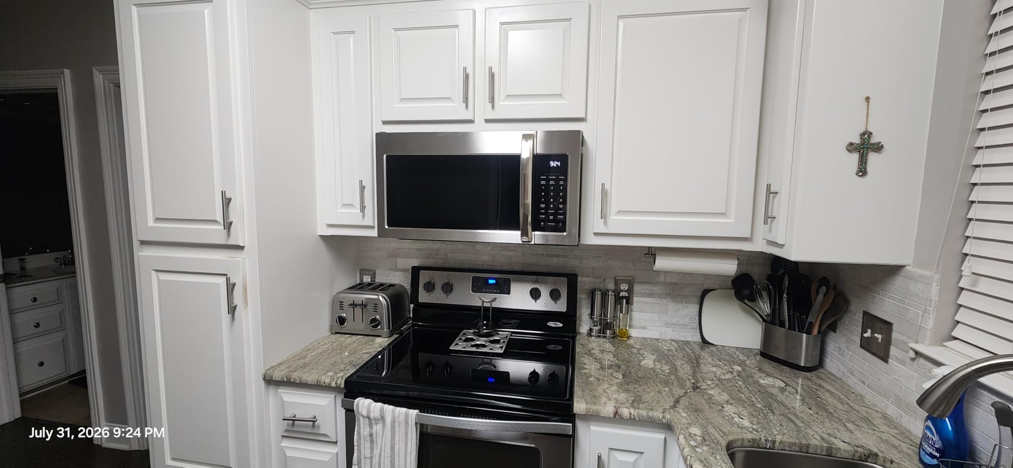 Midea Over the Range Microwave Oven, 1.7 Cu.Ft, 1000W, Stainless Steel | Smart Touch Panel, 18 Auto Cook Menus, 300 CFM Ventilation, 10 Power Levels customer photo 2