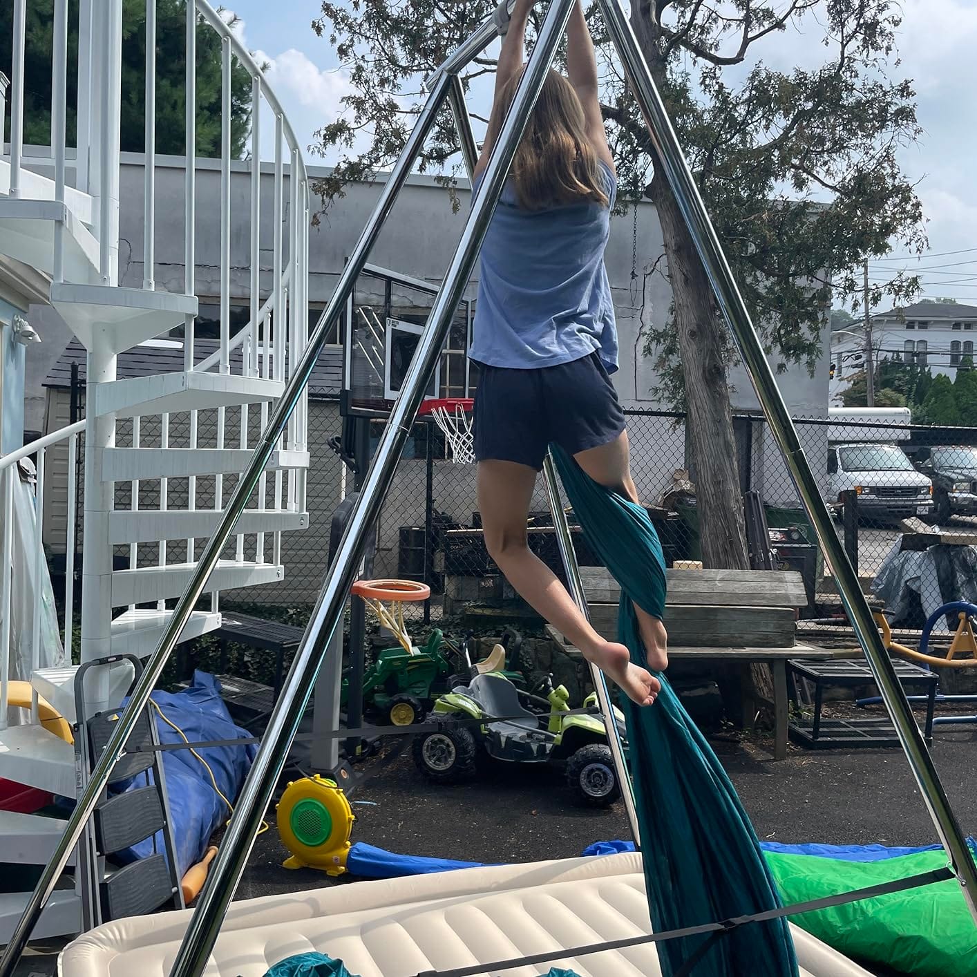 Aerial Rig, Aerial Yoga Stand, 10 FT Frame, 13 YD Fabric, 550 LB Capacity | Houseables Ariel Silk, Arial Yoga Silk, Ariel Swing, Trapeze Swing, Hammock, for Gymnastics, Acrobatics, Indoor, Portable customer photo 1