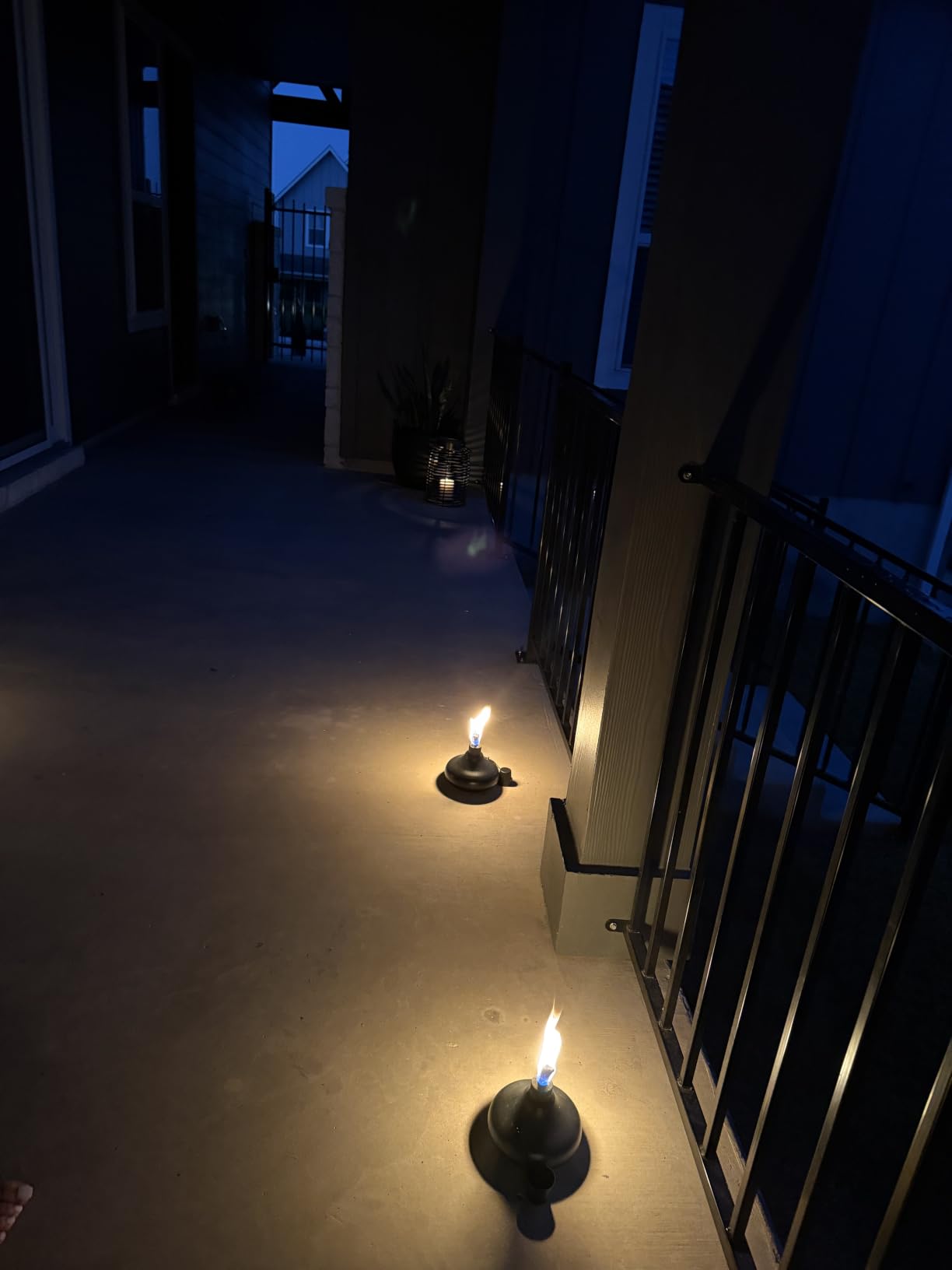 8 Pack Metal Table Top Torches, 24.5oz Citronella Torches for Outside, Refillable Flame Light Torch, Decorative Tabletop Lantern for Yard, Patio, Deck, Garden, Party, Landscape customer photo 1