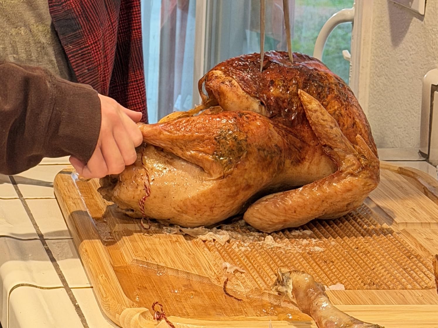 GREENER CHEF 18 Inch Extra Large Organic Turkey Carving Board with Lifetime Replacements - XL Wooden Butcher Block Meat Cutting Board with Pour Spout - Thanksgiving Cooking Essentials customer photo 2