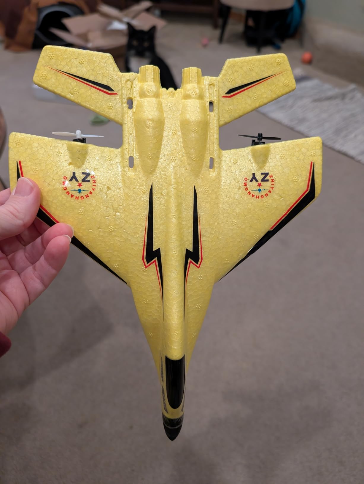 MAXBECK Remote Control Wireless Airplane Toy with Lights, Su-35 RC Glider 2 Channel 2.4 GHz customer photo 2
