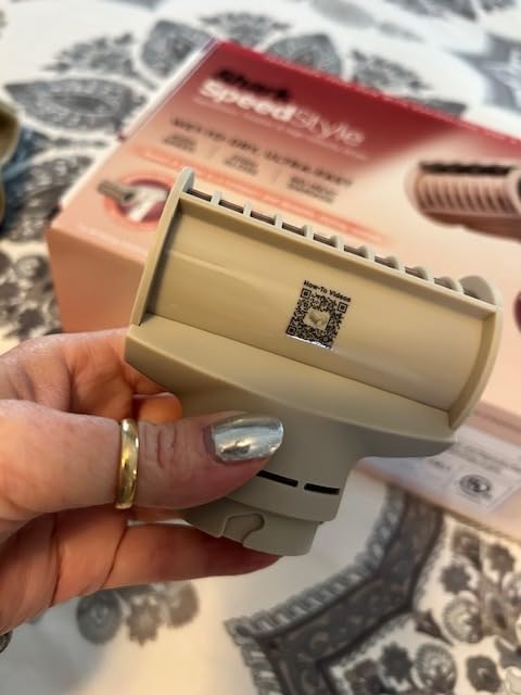 Shark SpeedStyle Hair Dryer, 3 Styling Tools, Fine to Medium Hair, HD331 | QuickSmooth Brush & Turbo Concentrator, RapidGloss Finisher for Shine, Wet-to-Dry Ultra-Fast, Less Frizz customer photo 1