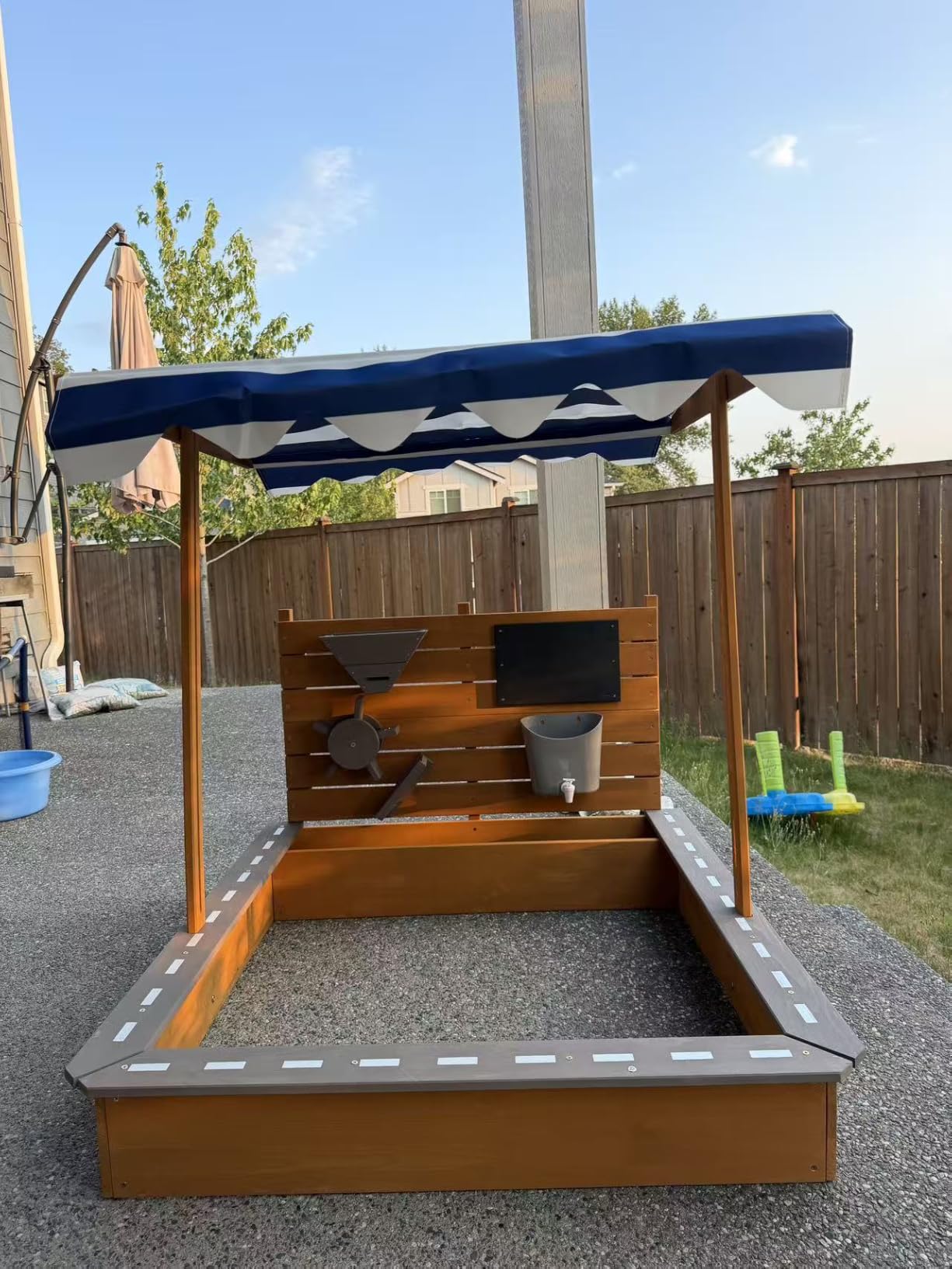 Kids Large Wooden SandBoxes with Roof, Pipleo Outdoor Sand Box Play w/Canopy for Backyard Garden Beach, Sand Pit for Beach Patio Outdoor, [Adjustable Cover & Funnel & Drawing Board] - Brown Oak customer photo 1