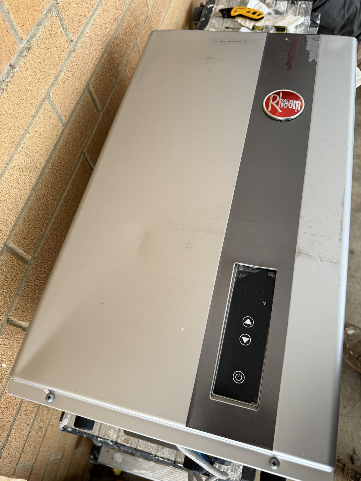Rheem RTG-84DVLN-3 High Efficiency Non-Condensing Indoor Tankless Natural Gas Water Heater 8.4 GPM, 180,000 BTUs customer photo 2