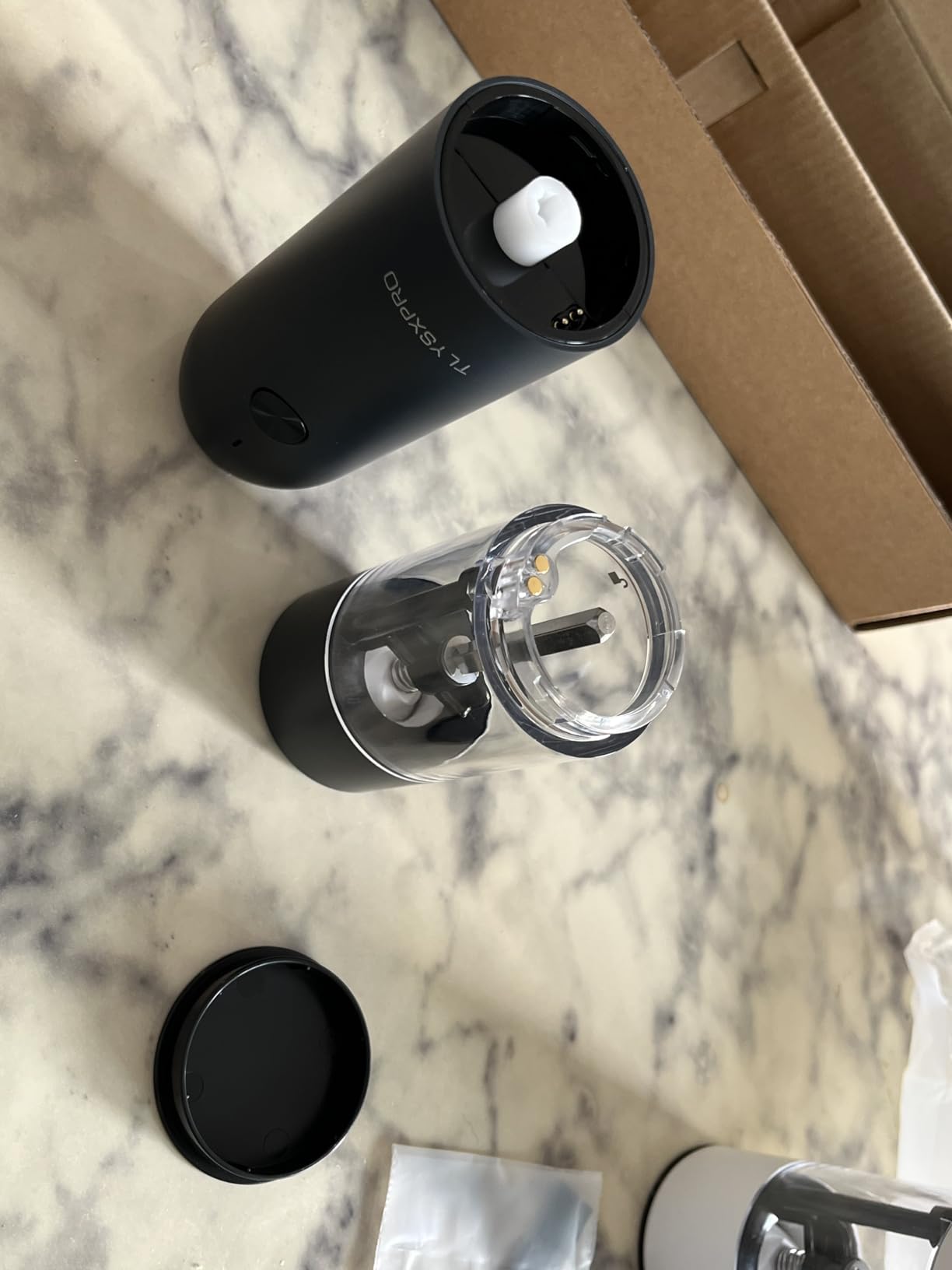 Electric Salt and Pepper Grinder Set, USB Rechargeable, Automatic Salt and Pepper Mill Grinder with Adjustable Coarseness, Electric Salt Shakers, LED Light, Refillable (2 Packs, Greige) customer photo 2