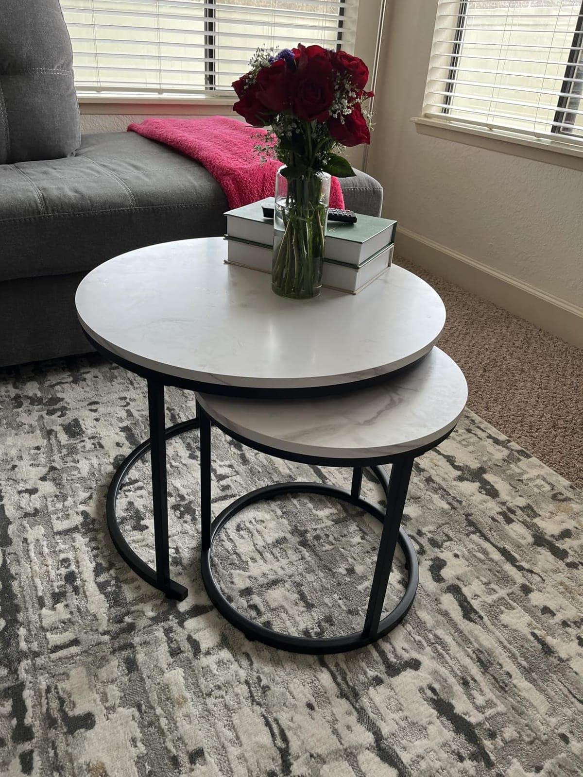 aboxoo Round Nesting Coffee Table Side Table Set of 2 End Tables for Living Room Bedroom Balcony, White Faux Marble Wooden Table Accent Coffee Table with Black Steel Frame customer photo 2