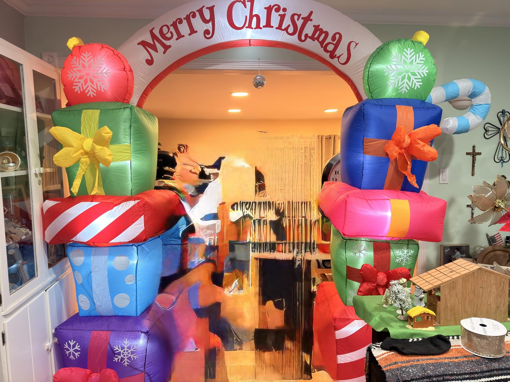 SEASONBLOW 8 FT Christmas Inflatable Gift Boxes Arch Archway with Candy Merry Christmas Decoration Blow Up LED Lighted for Xmas Lawn Yard Garden Home Indoor Outdoor customer photo 2