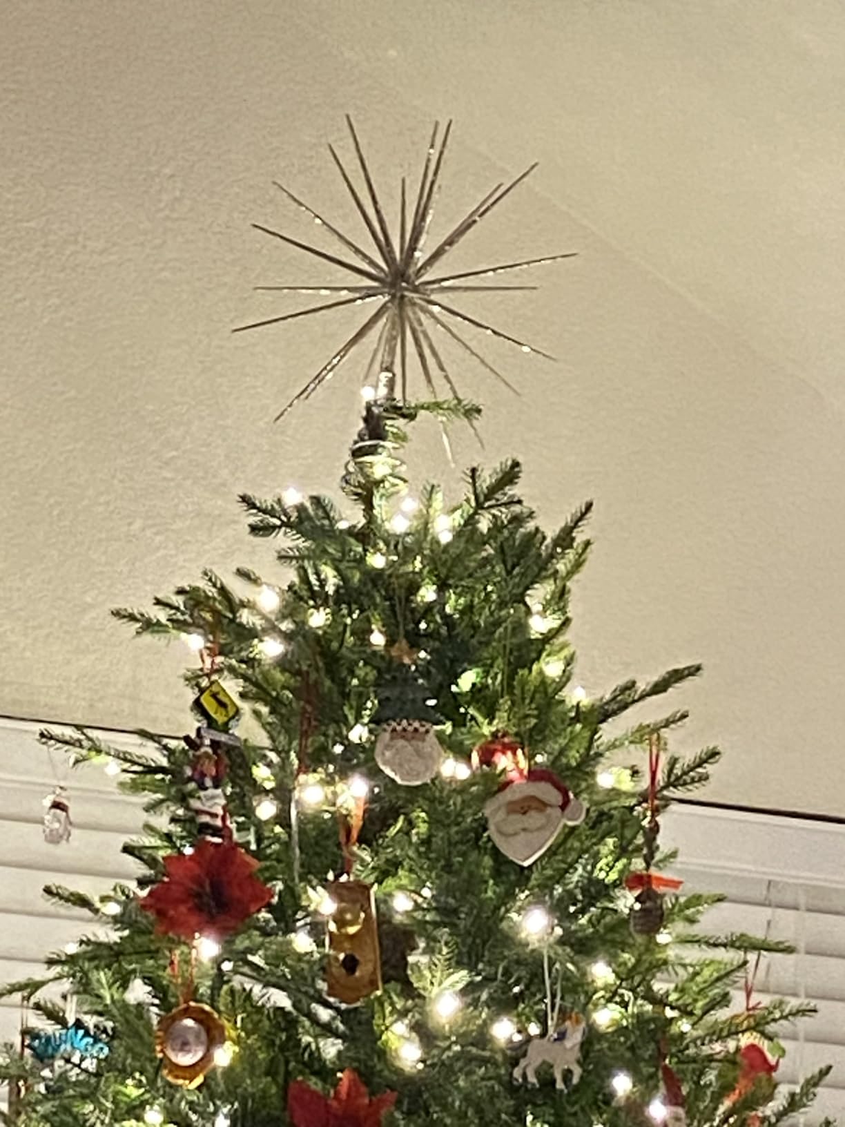 13.7 Inch Silver Christmas Tree Topper - 3D Burst Silver Tree Topper, Exploding Star Christmas Tree Decorations customer photo 2