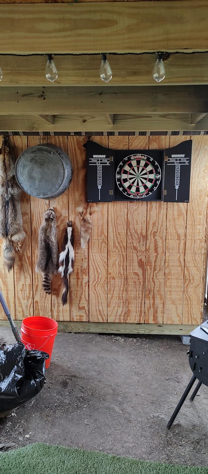 WINMAU Man Cave Complete Dartboard Cabinet Set customer photo 1