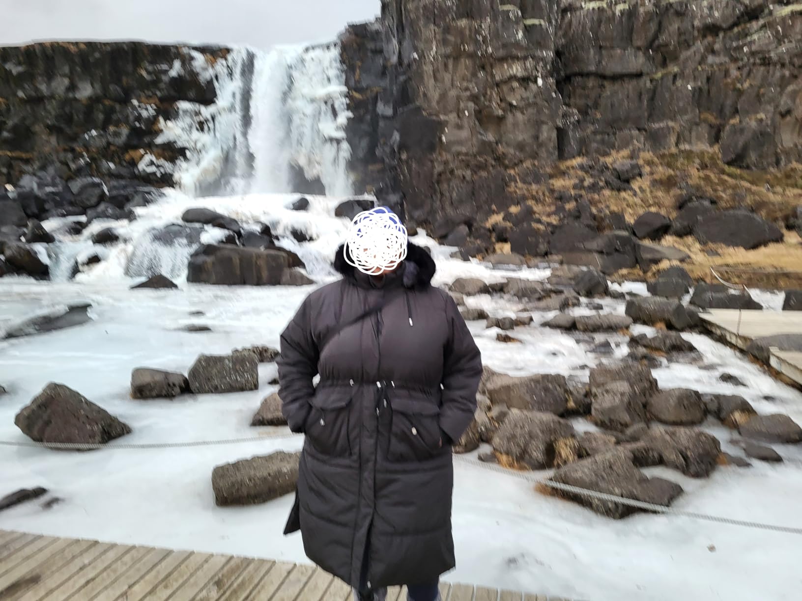Women's Long Winter Puffer Coat Waterproof Warm Maxi Down Jacket customer photo 2