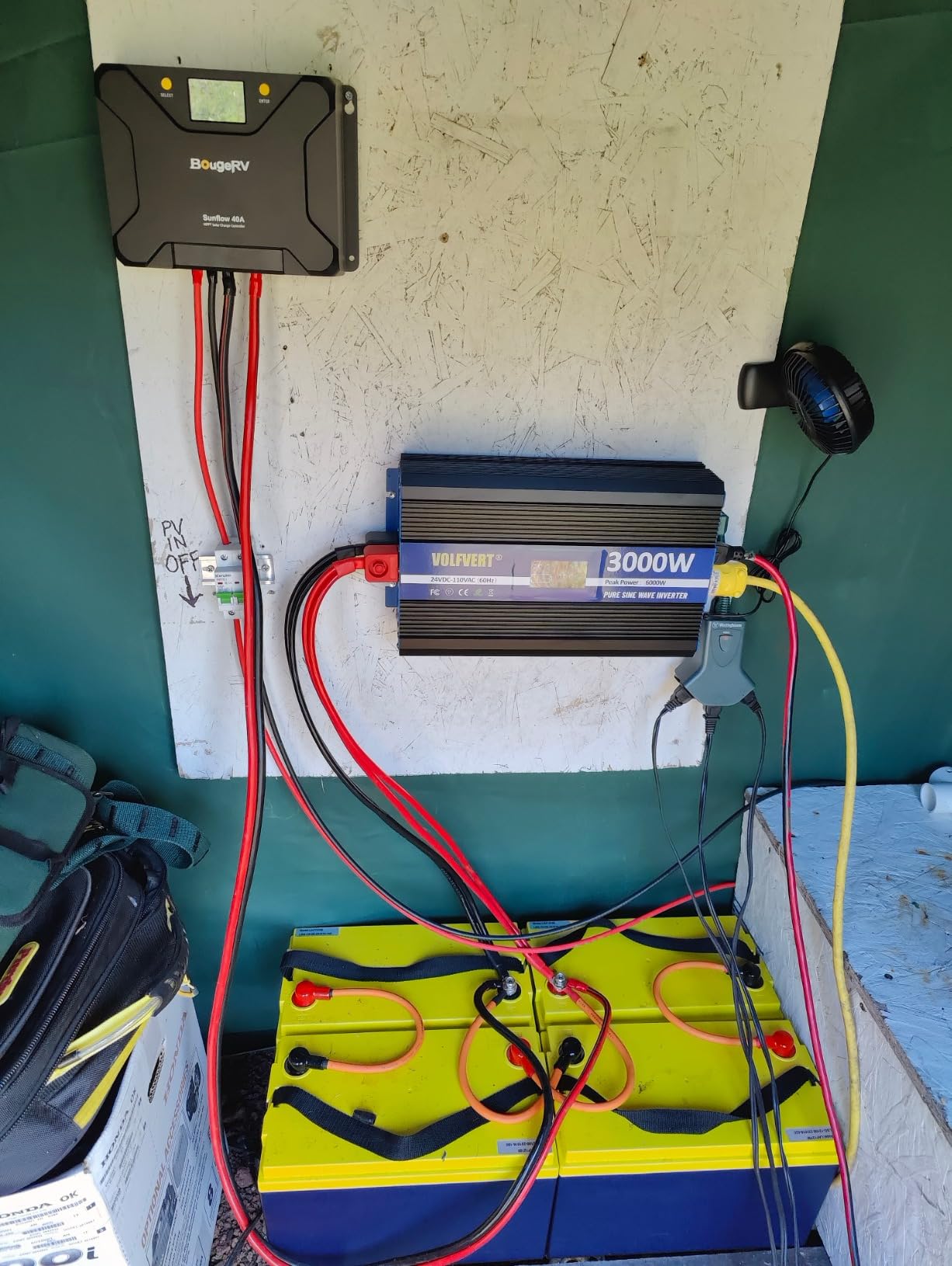 BougeRV MPPT Solar Charge Controller 40A, w/ Low-Temp Cut-Off, APP Control, Backlit LCD, 40 Amp Solar Panel Regulator 12V/24V for LiFePO4, SLD, Gel, FLD, AGM Battery, RV, Marine, Upgraded customer photo 2