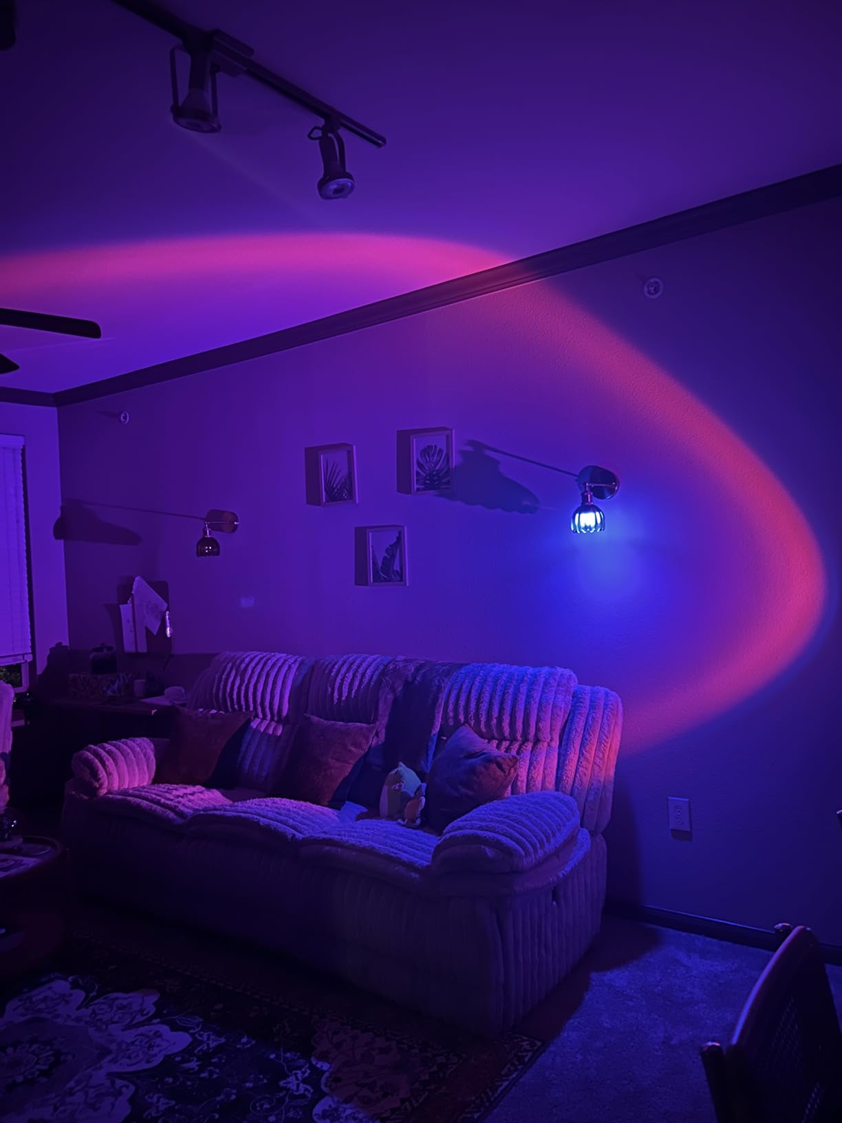 Spacenight Sunset Lamp Projector Multi-Color Multi-Mode, Dimmable, Timing, Music Rhythm, Sunset Background Wonderful Visual Impact, USB Plug and Play (Remote & APP) customer photo 2